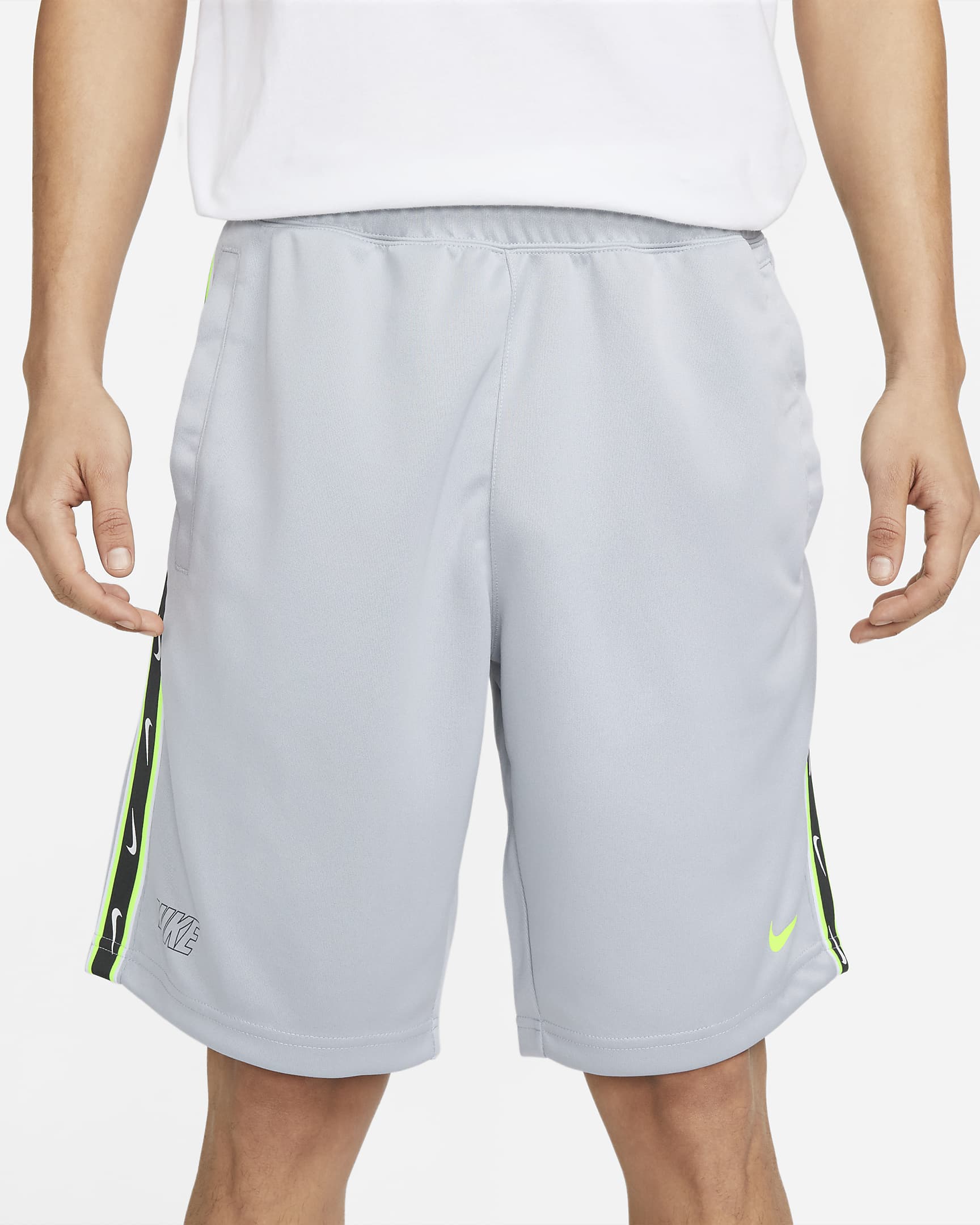 Short à motifs Nike Sportswear pour homme - Wolf Grey/Volt