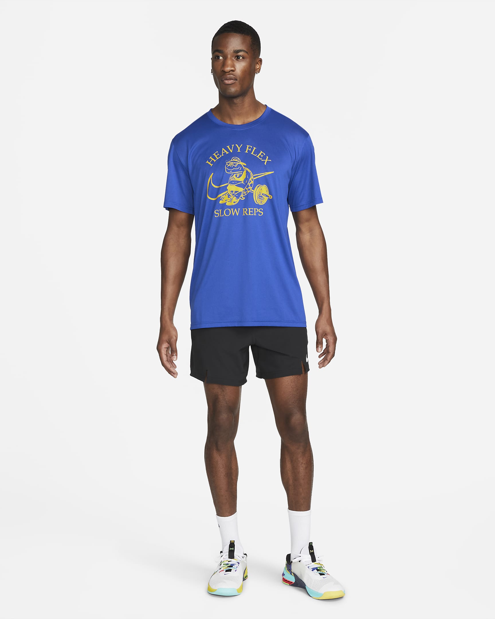 Nike Dri-FIT Legend Men's Graphic Training T-Shirt. Nike ID