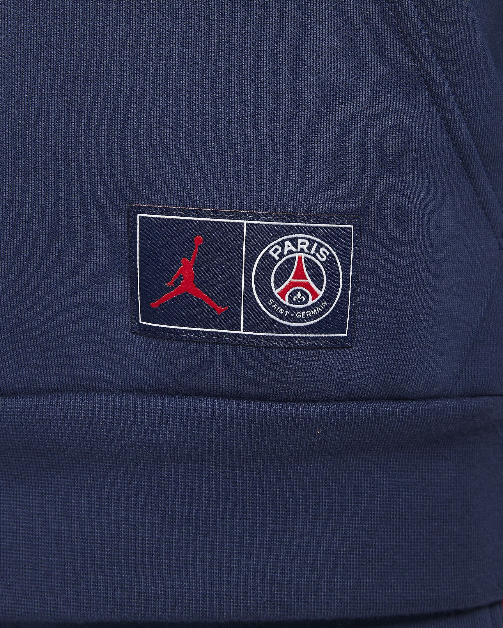 Paris Saint-Germain Men's Statement Fleece Pullover Hoodie. Nike SI