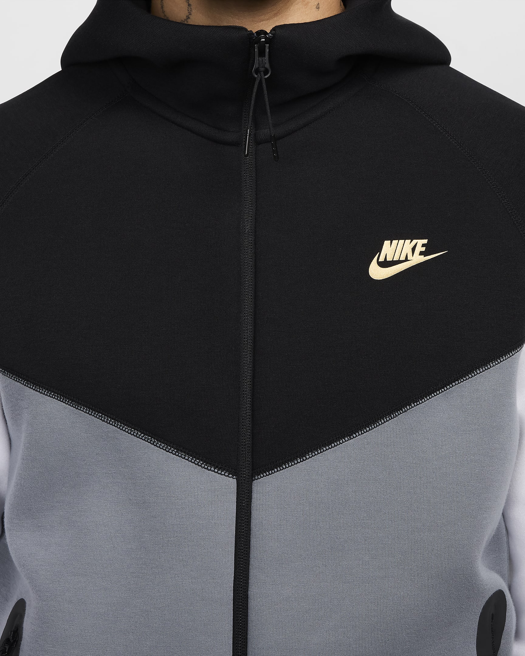 Sweat à capuche entièrement zippé Nike Sportswear Tech Fleece Windrunner pour Homme - Noir/Cool Grey/Blanc/Metallic Gold