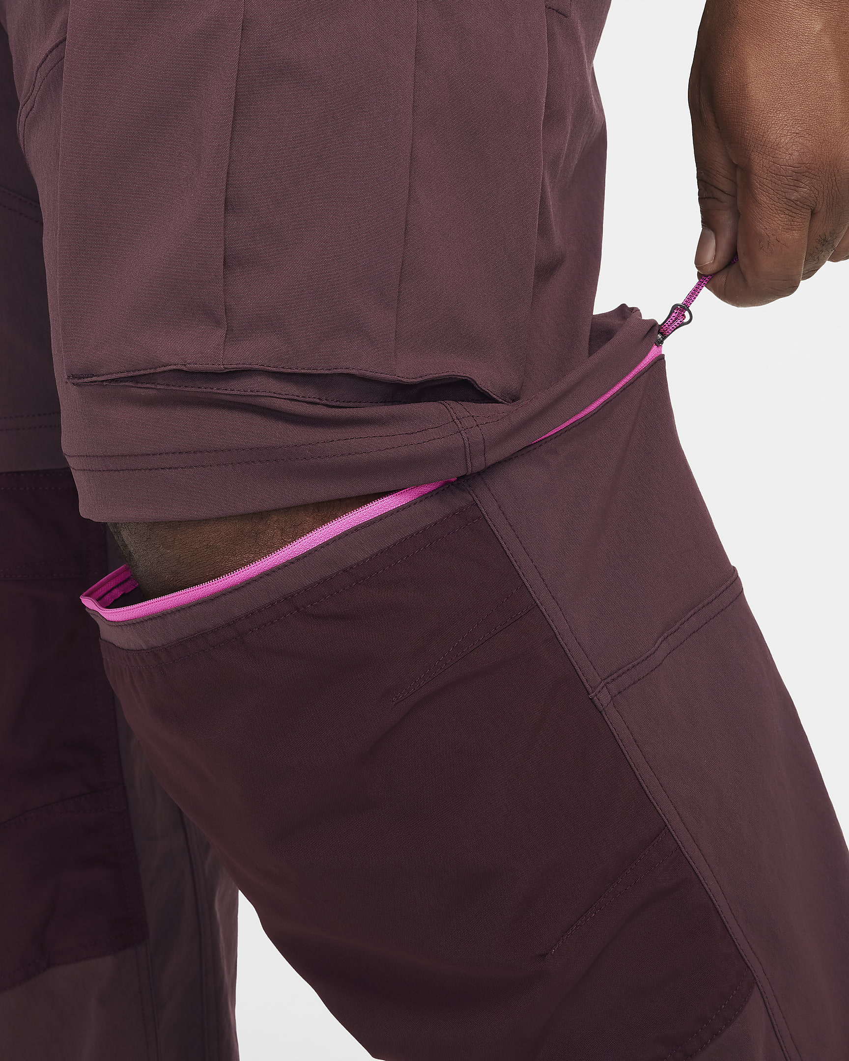 Pantaloni cargo Nike ACG "Smith Summit" - Uomo - Burgundy Crush/Nero/Laser Fuchsia/Summit White