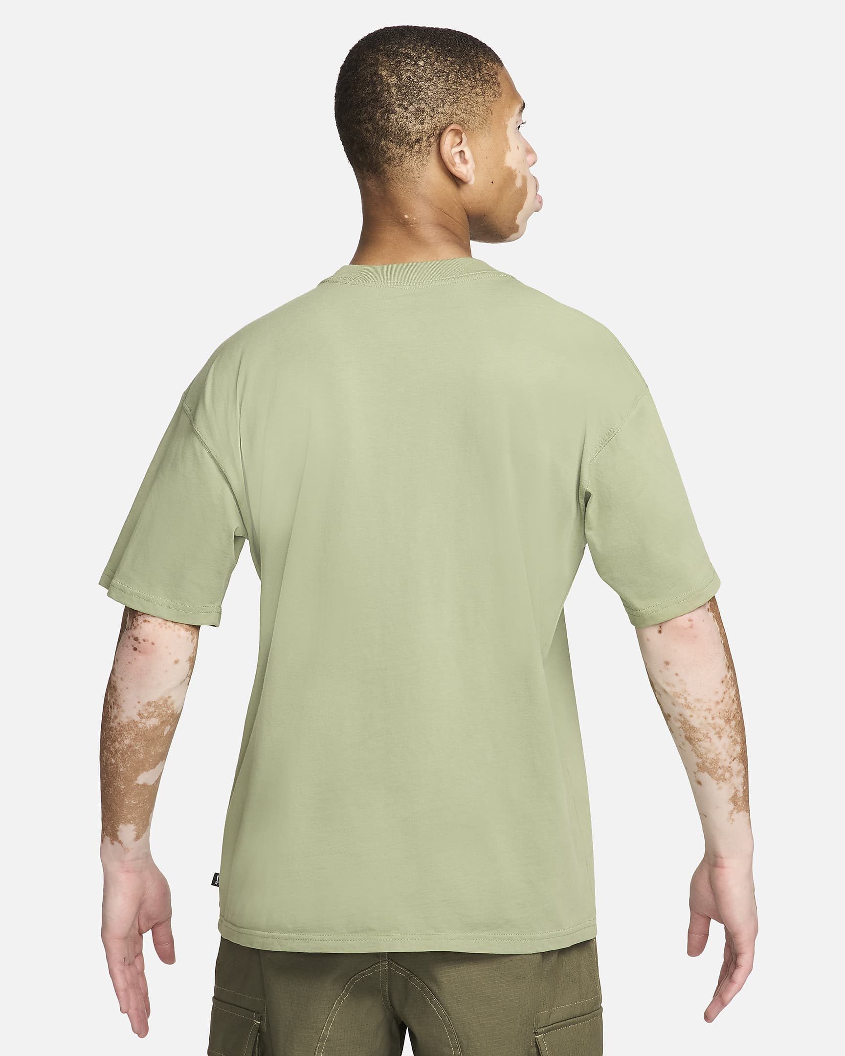 Nike SB Men's Logo Skate T-Shirt - Oil Green