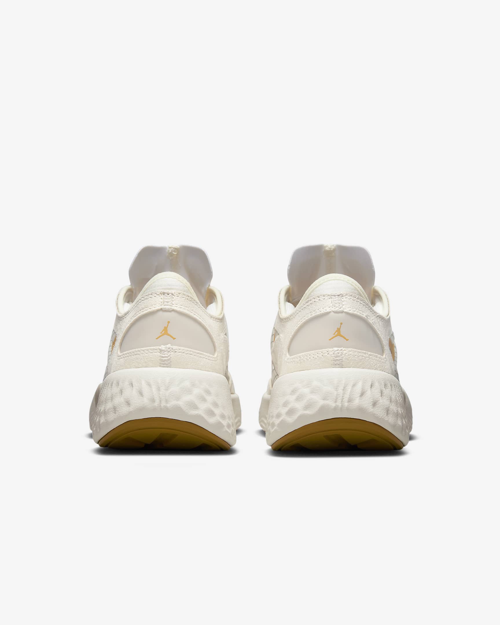 women's low top basketball shoes