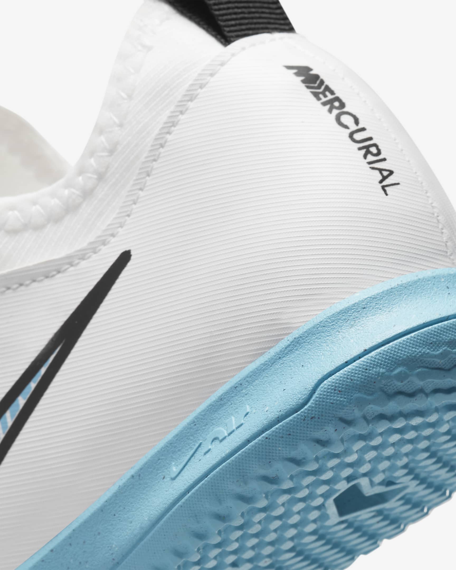nike football shoes zoom