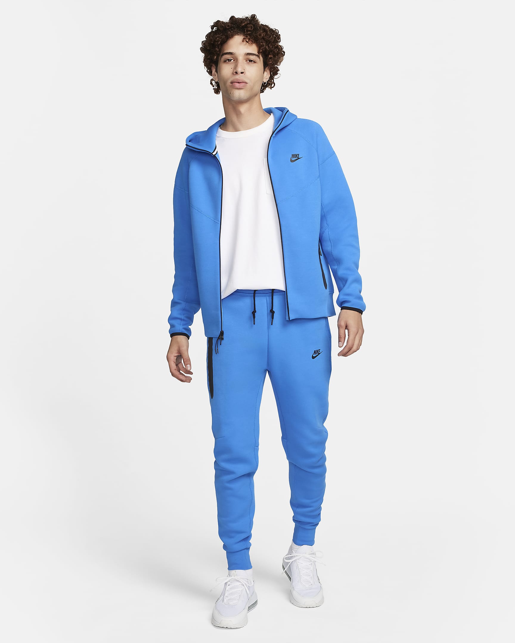 Nike Sportswear Tech Fleece Windrunner cipzáras, kapucnis férfipulóver - Light Photo Blue/Fekete