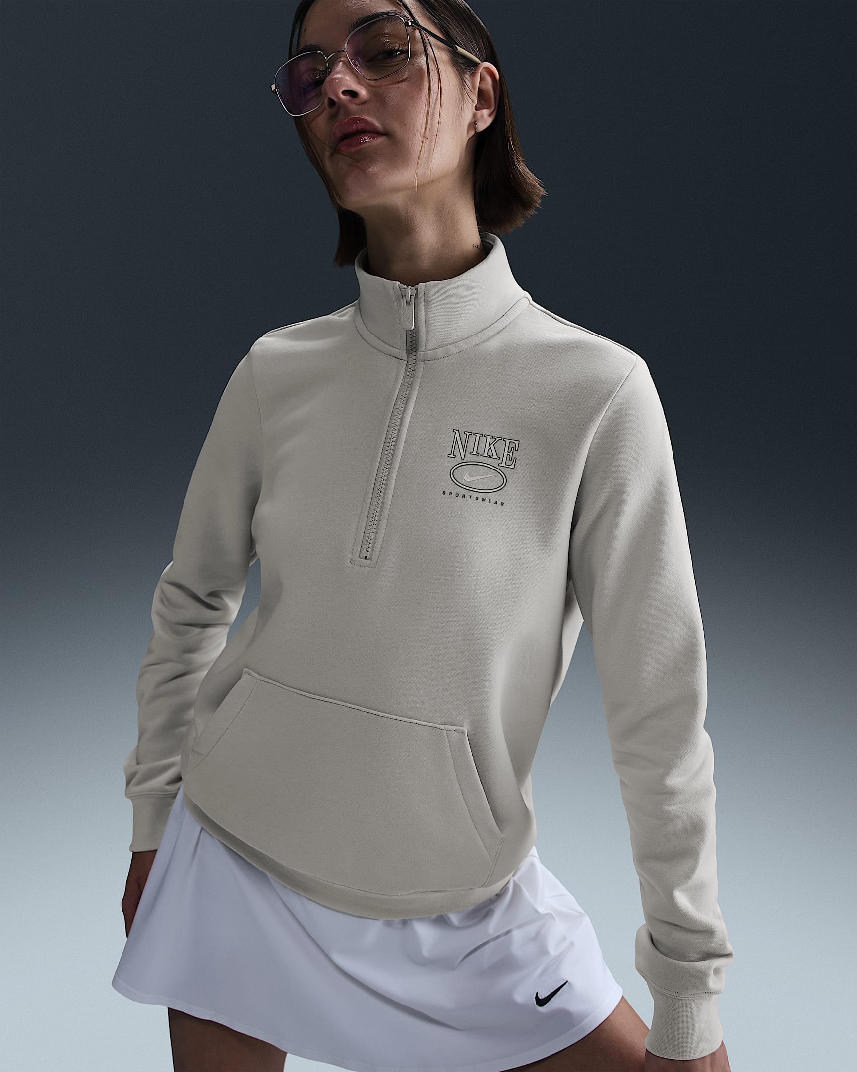 Nike Sportswear Club Fleece Women's Mock-Neck 1/2-Zip Graphic Top - Light Orewood Brown