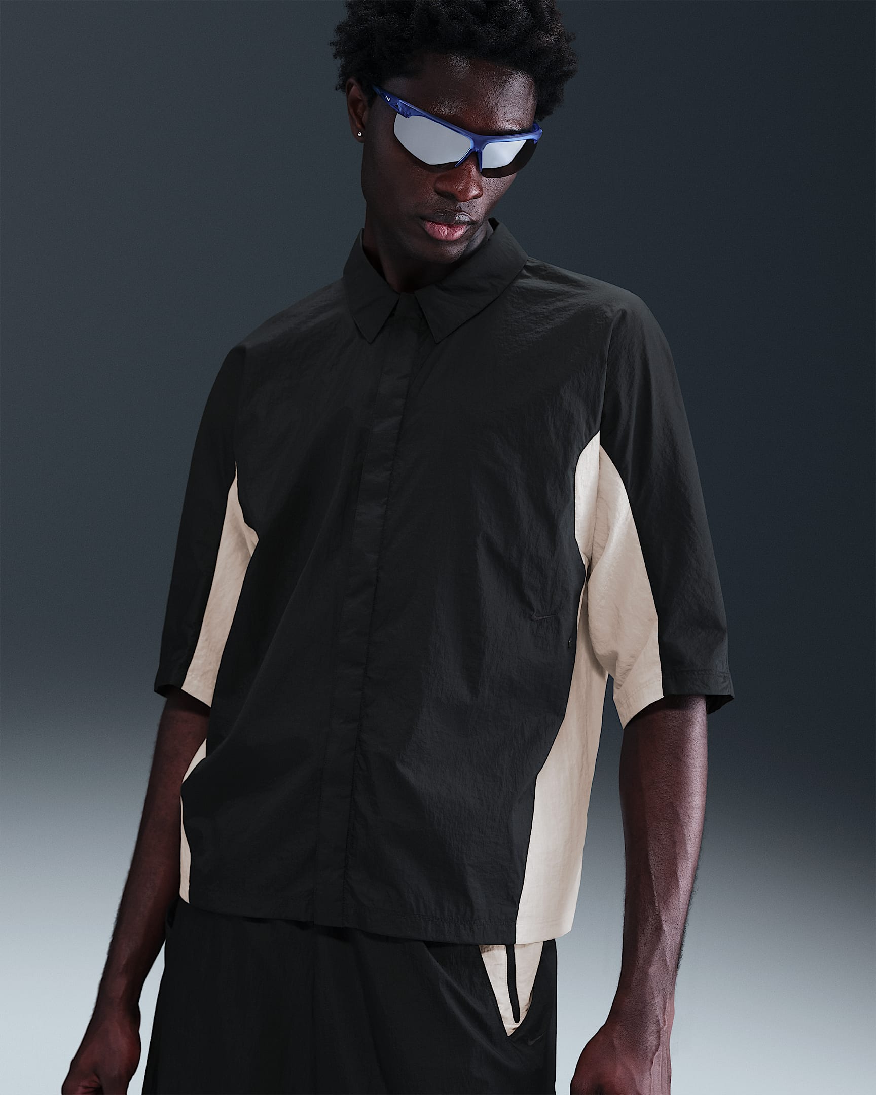 Nike Tech Men's Woven Oversized Shirt - Black/Light Bone/Black