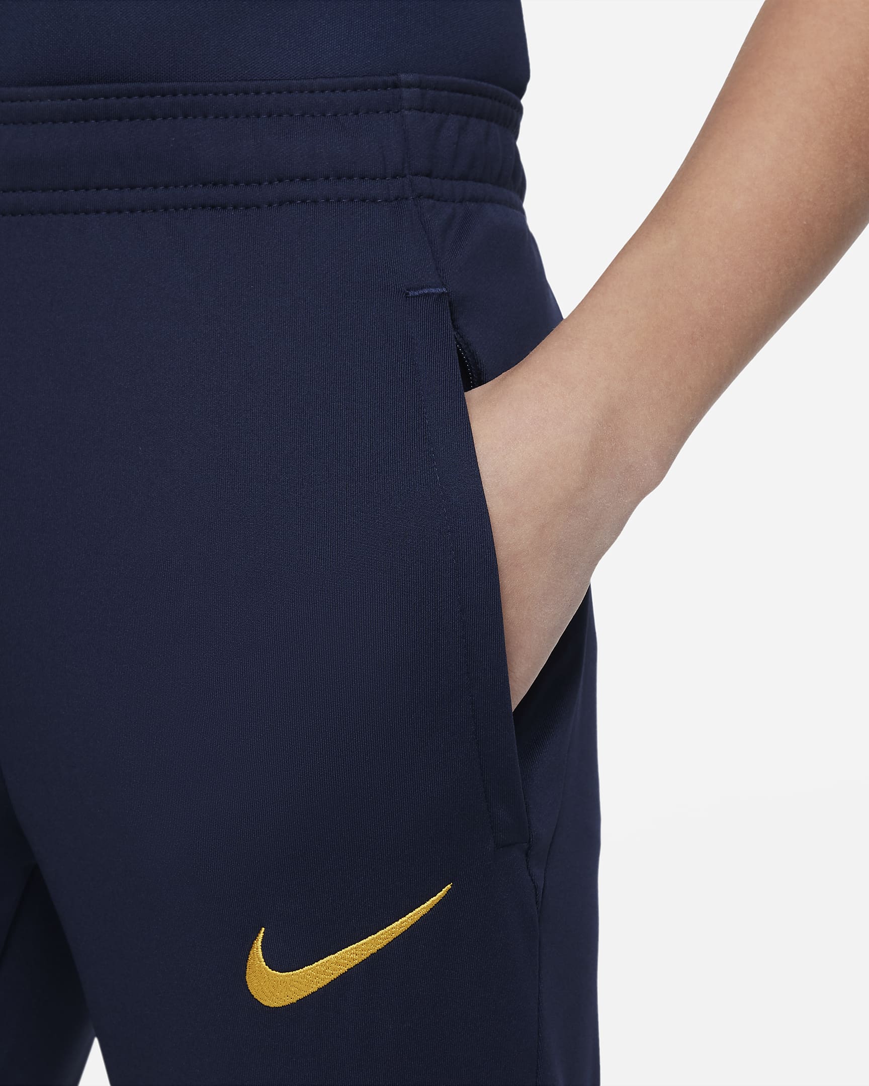 Portugal Strike Older Kids' Nike Dri-FIT Knit Football Pants. Nike HR