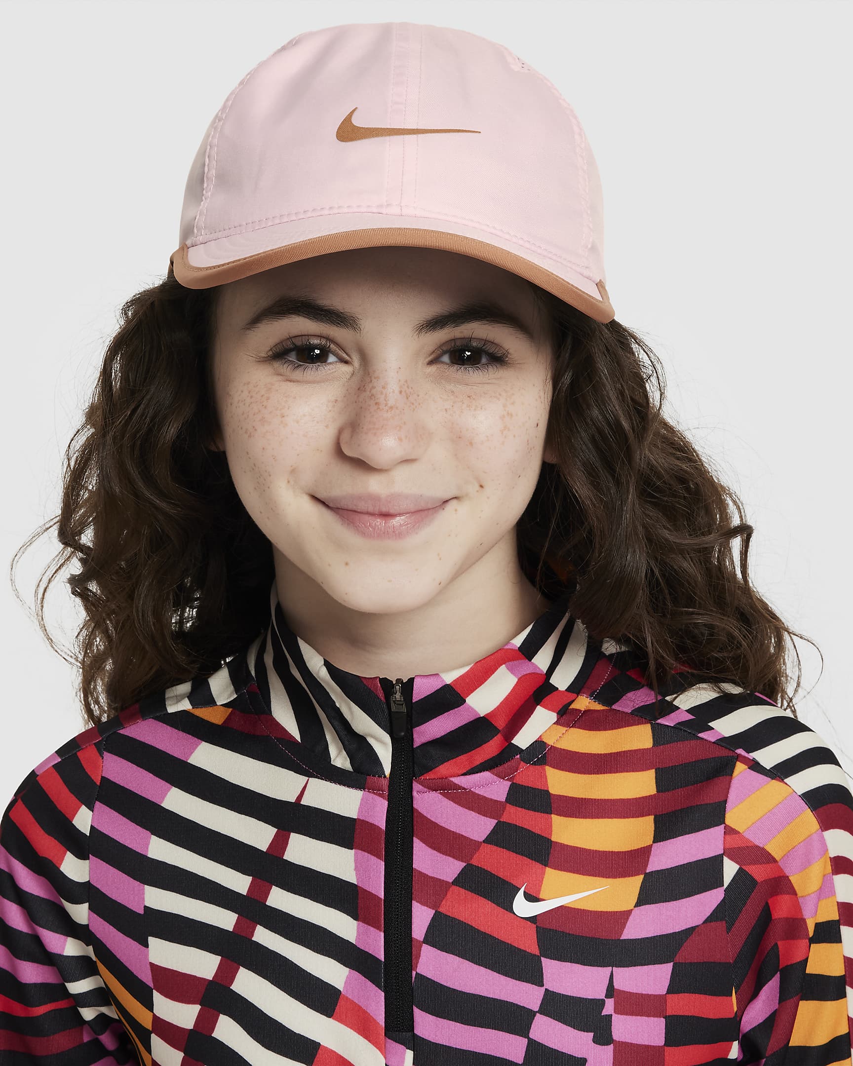 Gorra ligera desestructurada para niños Nike Dri-FIT Club - Espuma rosa/Rosa tierra/Rosa tierra