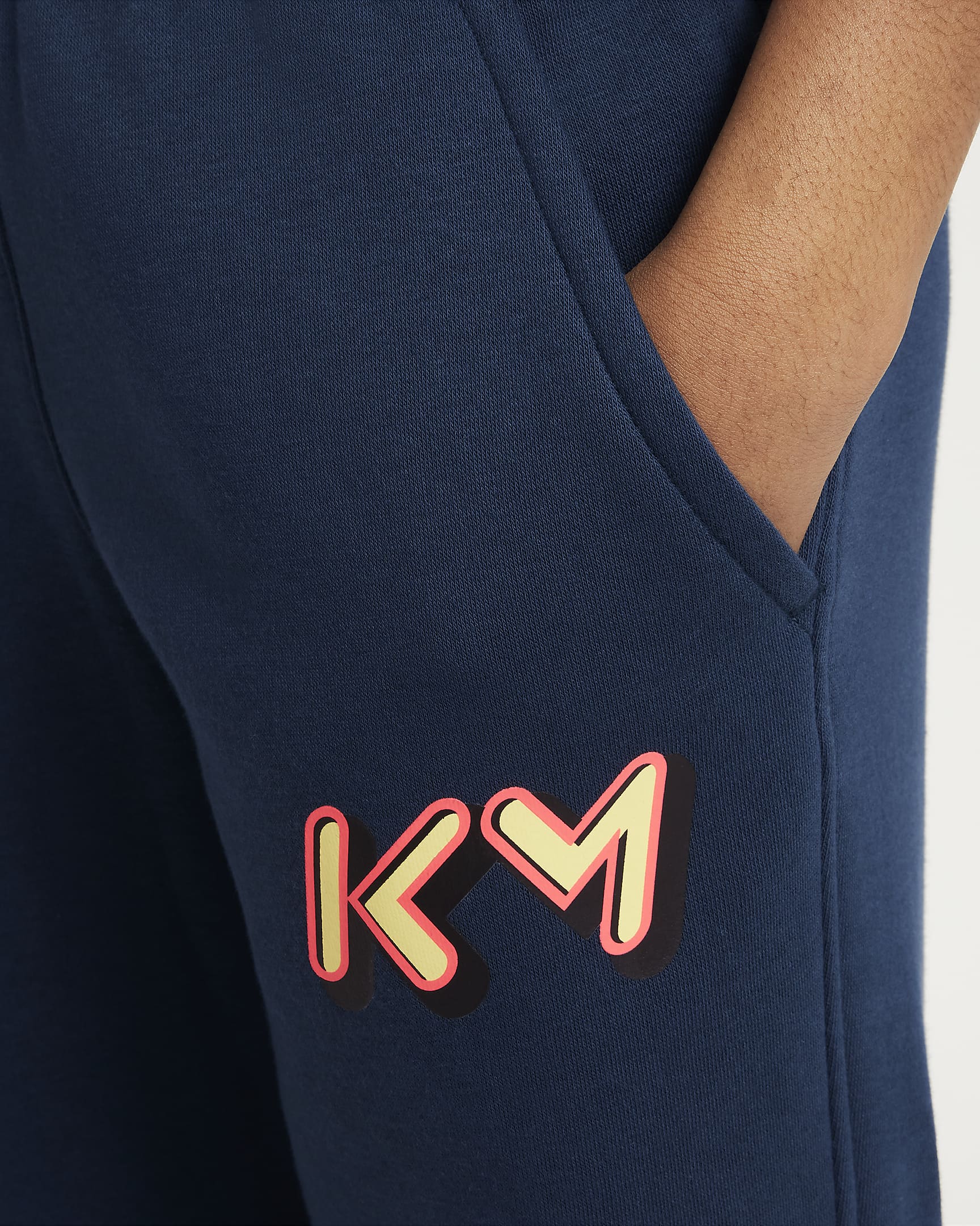 Kylian Mbappé Club Fleece szabadidőnadrág nagyobb gyerekeknek - Armory Navy