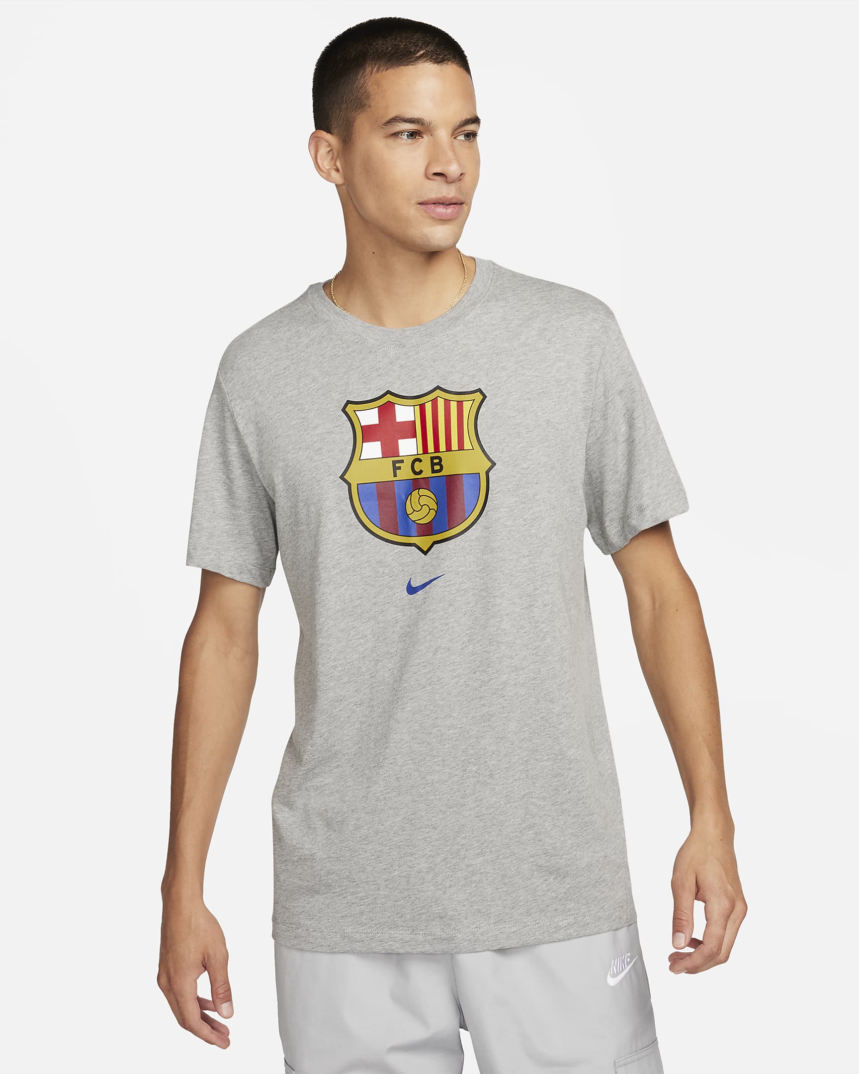 FC Barcelona Crest Men's Soccer T-Shirt. Nike.com