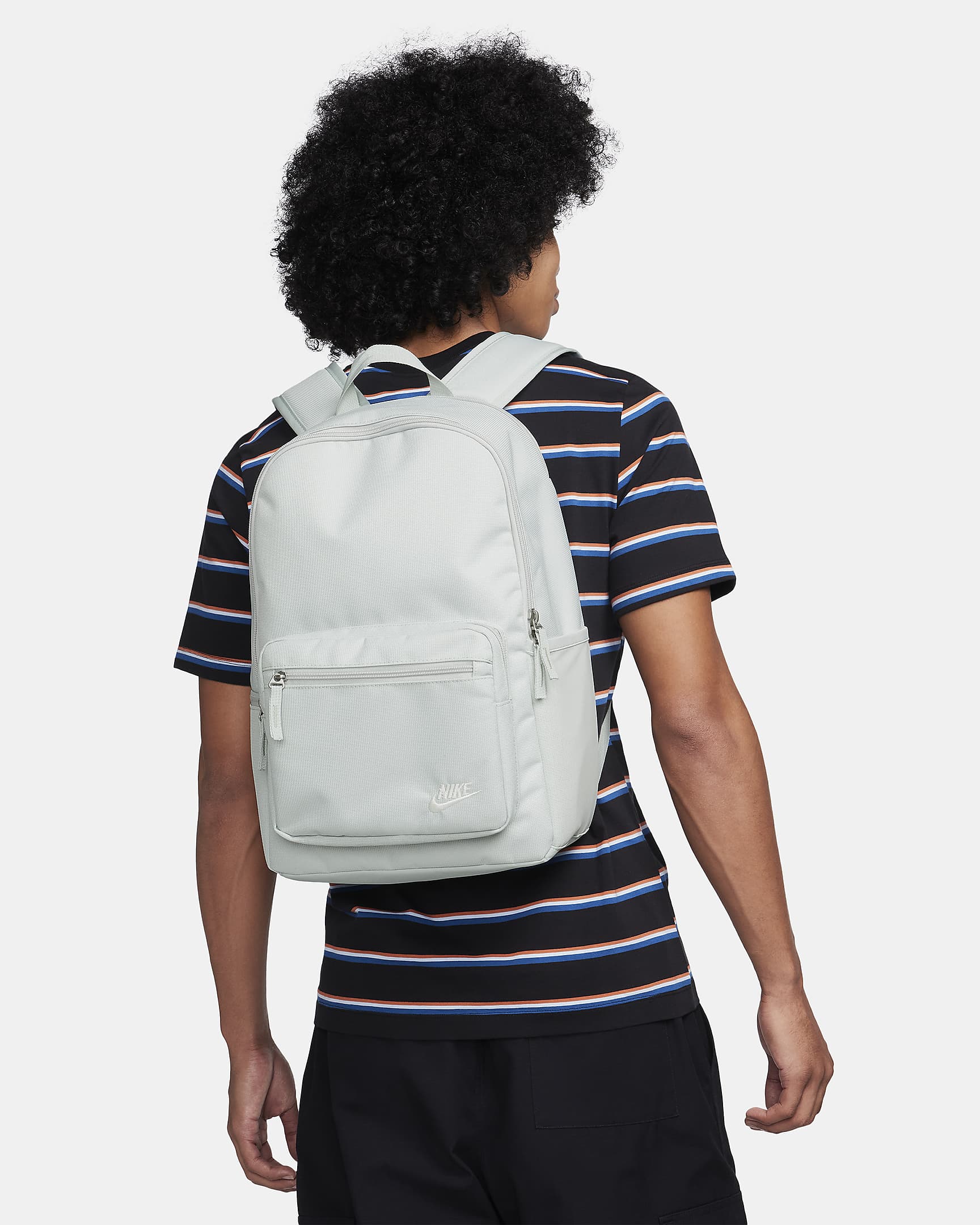 Nike Heritage Eugene Rucksack (32 l) - Light Silver/Light Silver/Phantom