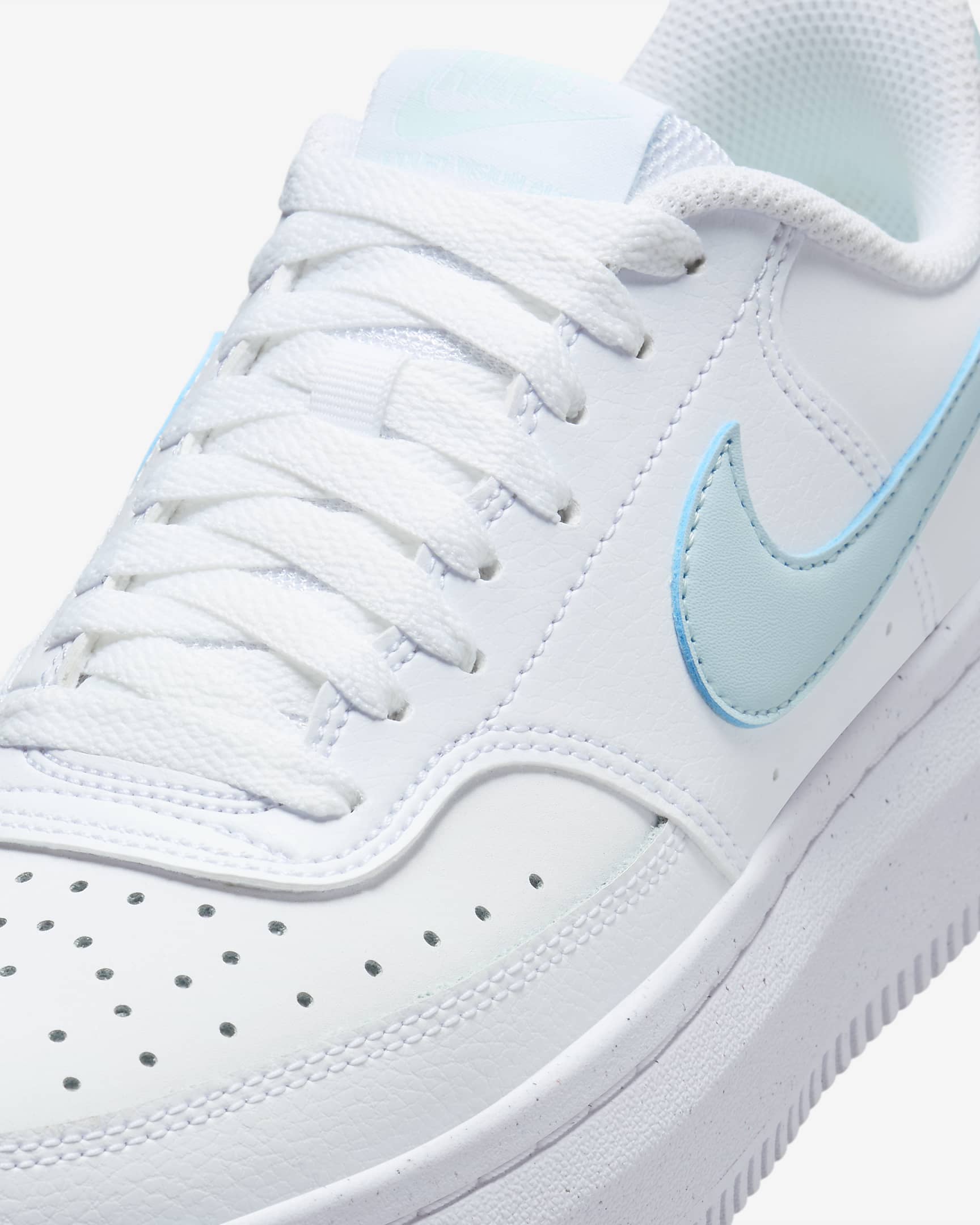 Calzado para mujer Nike Court Vision Alta - Blanco/Azul glacial