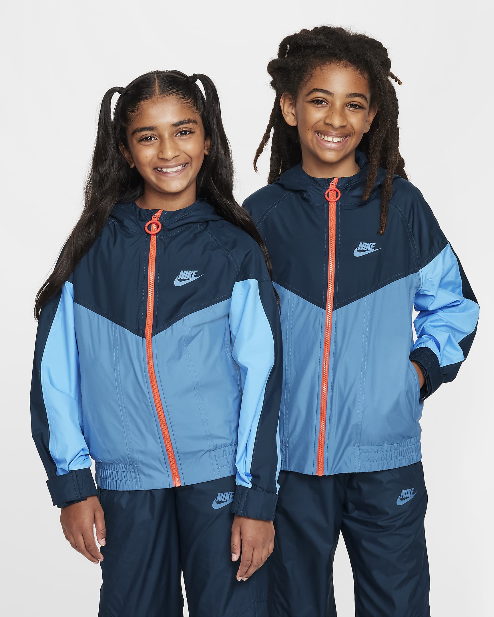 Nike Sportswear Windrunner EasyOn Older Kids' Repel Jacket - Armoury Navy/Aegean Storm/University Blue/Aegean Storm