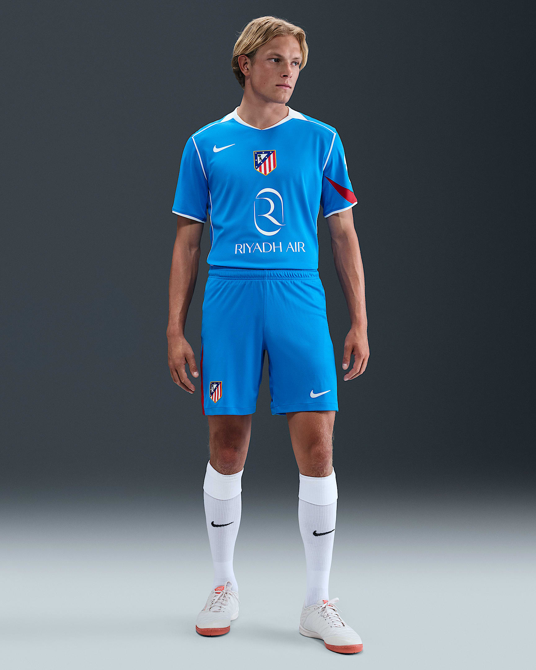 Atlético Madrid 2025/26 Stadium Third Men's Nike Dri-FIT Total 90 Football Replica Shorts - Photo Blue/White