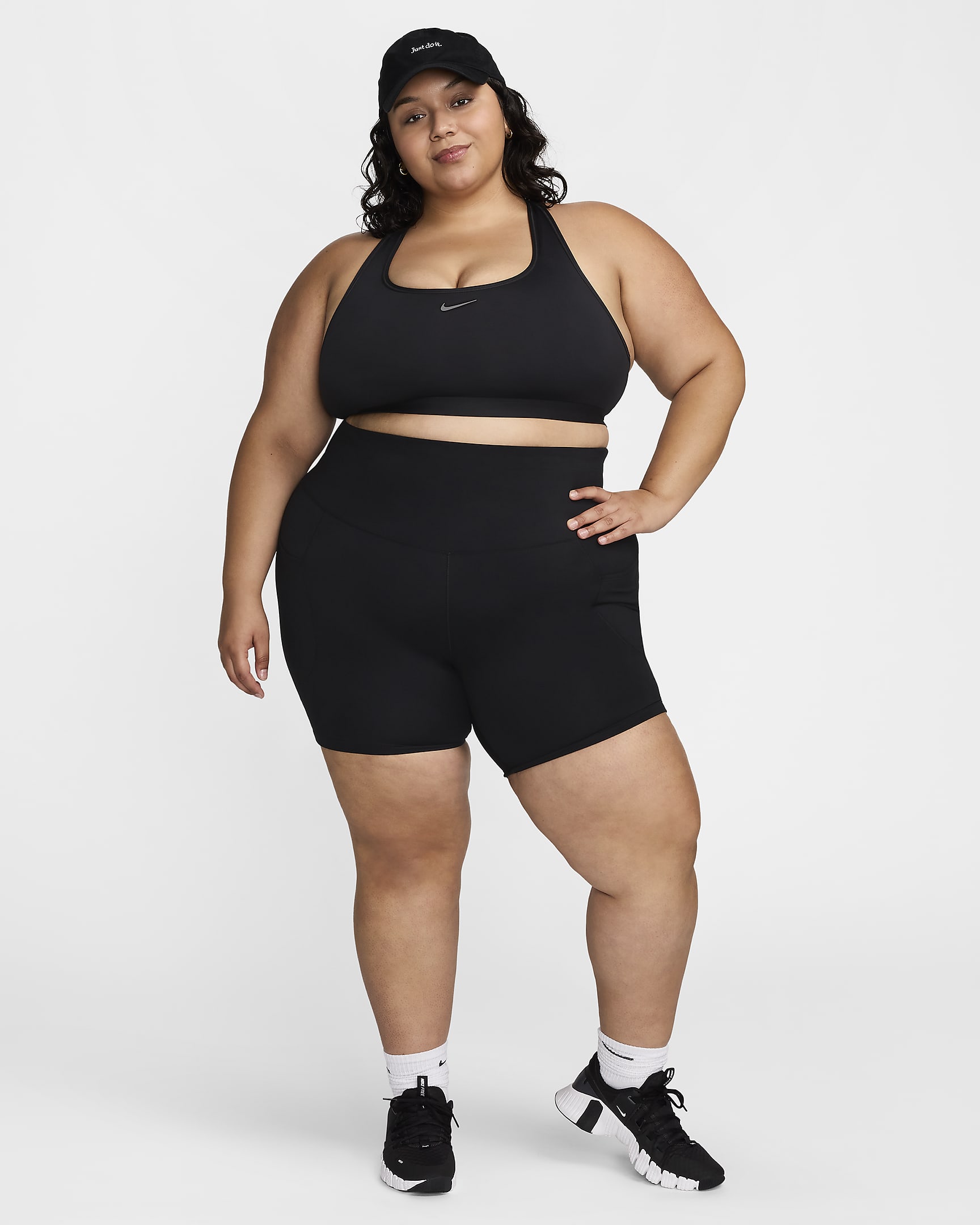 Nike One Women's High-Waisted 8" Biker Shorts with Pockets (Plus Size) - Black/Black