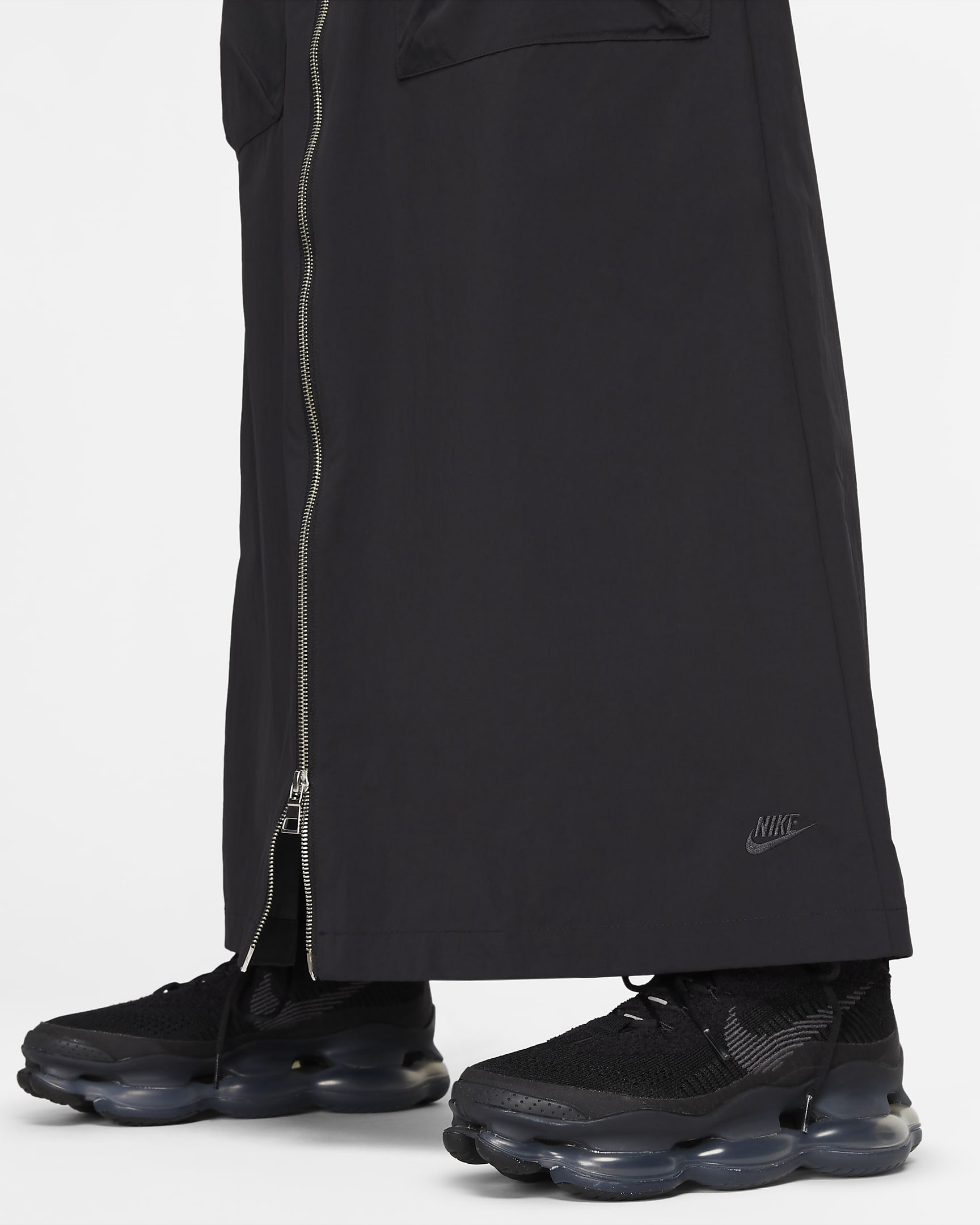 Nike Sportswear Tech Pack Women's Woven Skirt. Nike AT