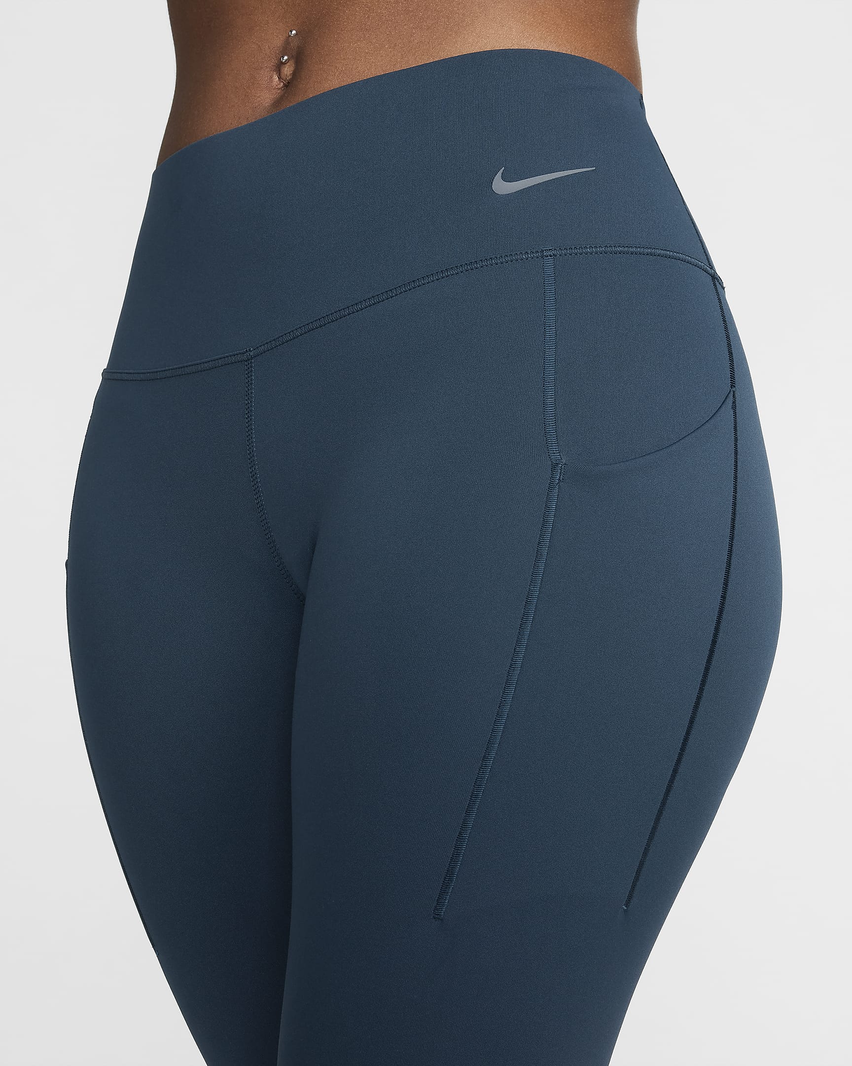 Nike Universa Women's Medium-Support Mid-Rise 7/8 Leggings with Pockets - Armoury Navy/Black