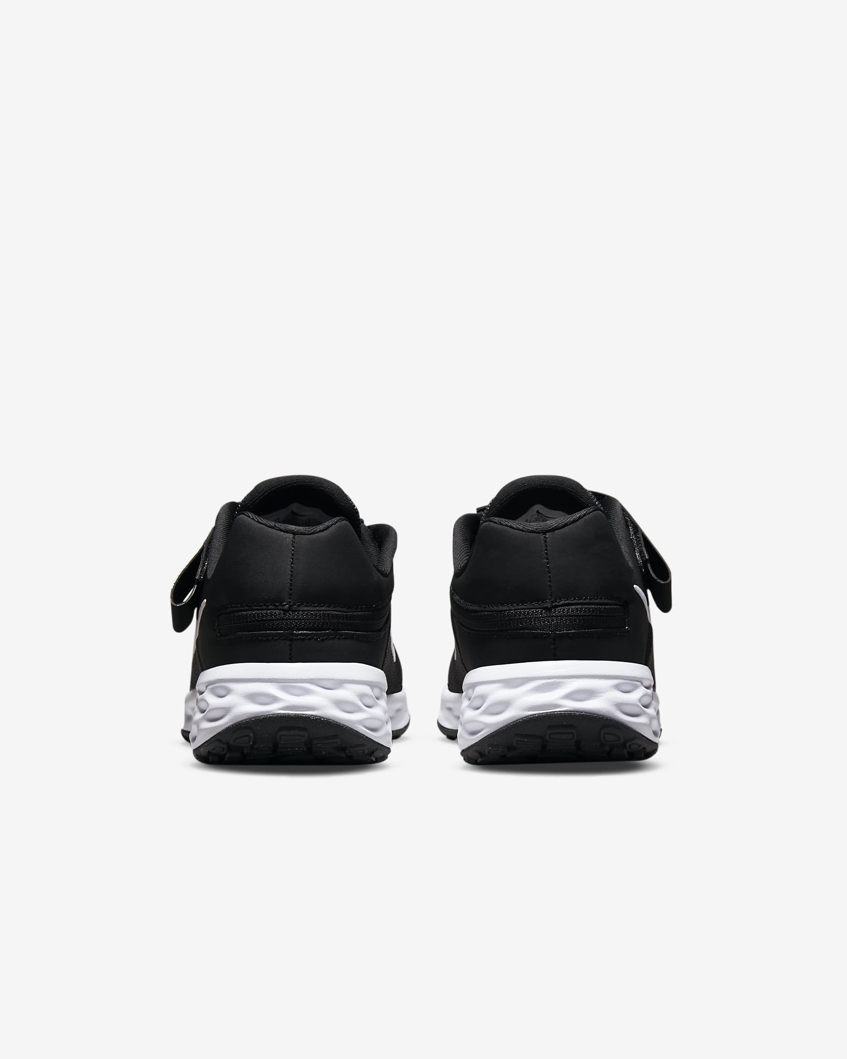 Chaussure de running sur route facile à enfiler Nike Revolution 6 FlyEase pour ado - Noir/Dark Smoke Grey/Blanc