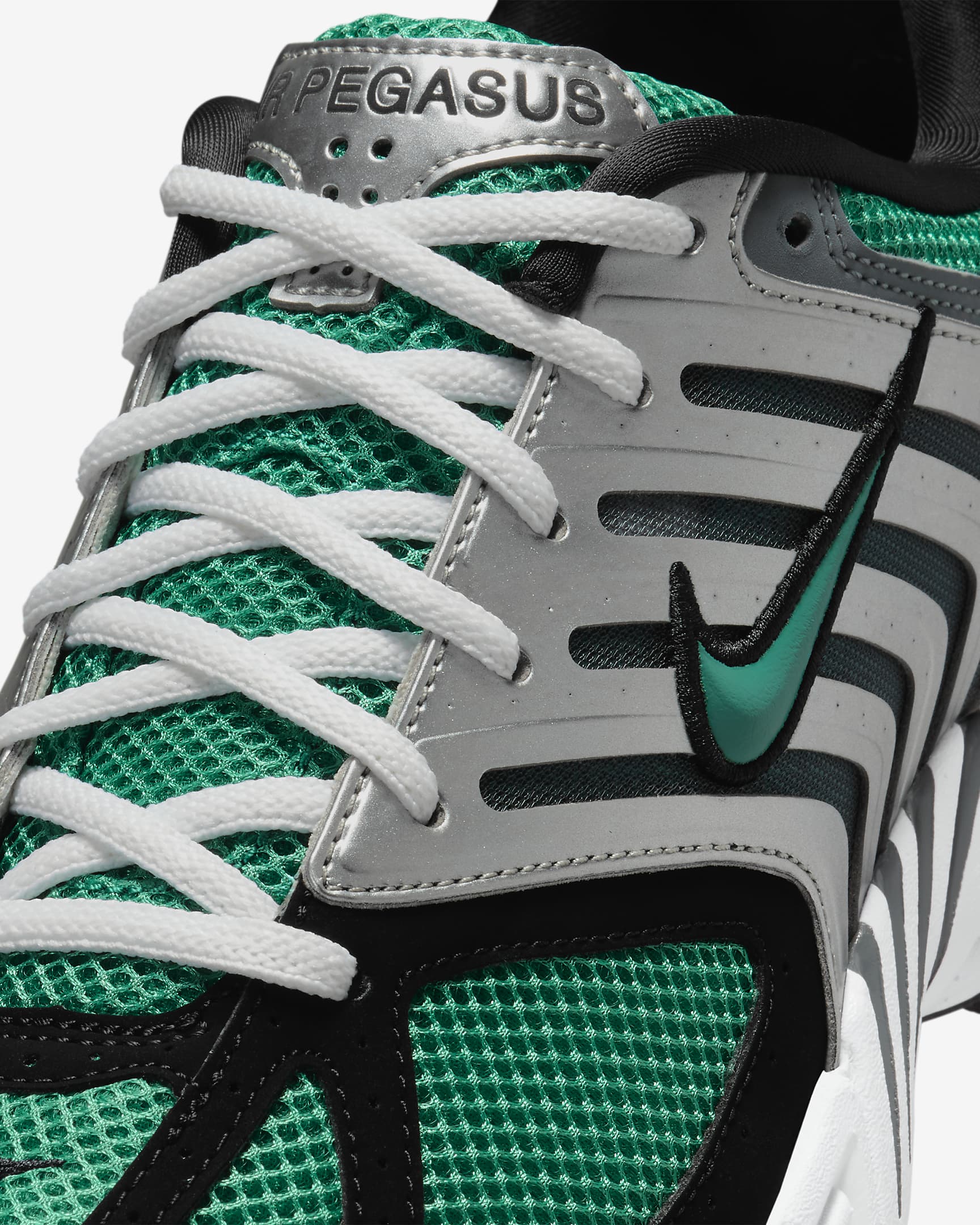 Nike Air Pegasus 2005 Men's Shoes - Metallic Silver/Black/White/Bicoastal