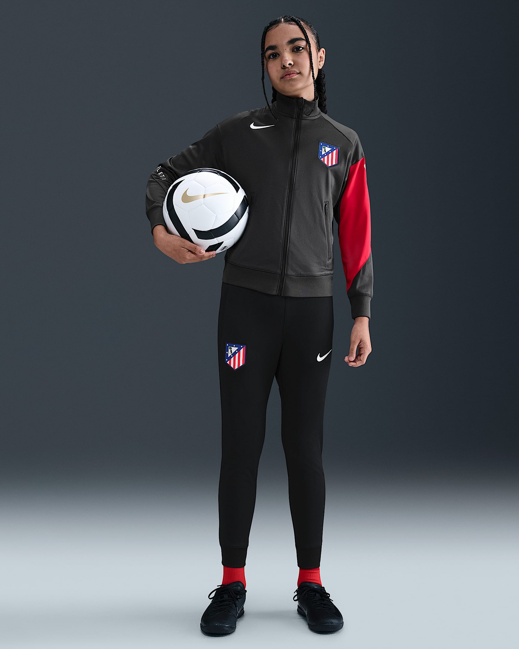 Atlético Madrid Strike Third Nike Dri-FIT Total 90 Fußball-Trainingsanzug aus Strickmaterial (ältere Kinder) - Anthracite/Schwarz/Sport Red/Weiß