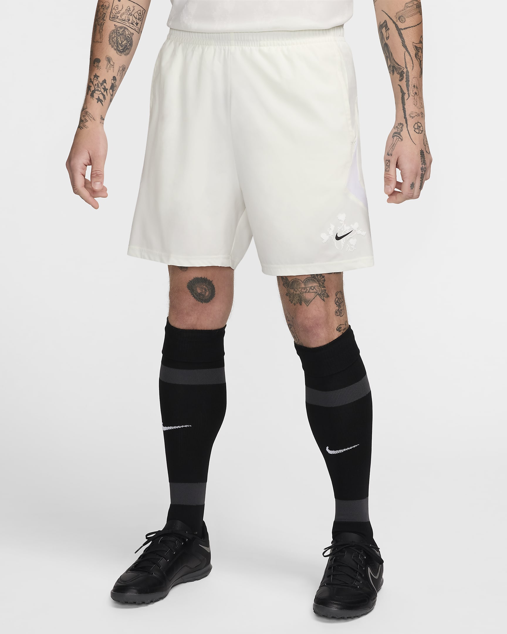 Shorts de fútbol Dri-FIT de 13 cm para hombre Nike Culture of Football - Vela/Blanco/Negro