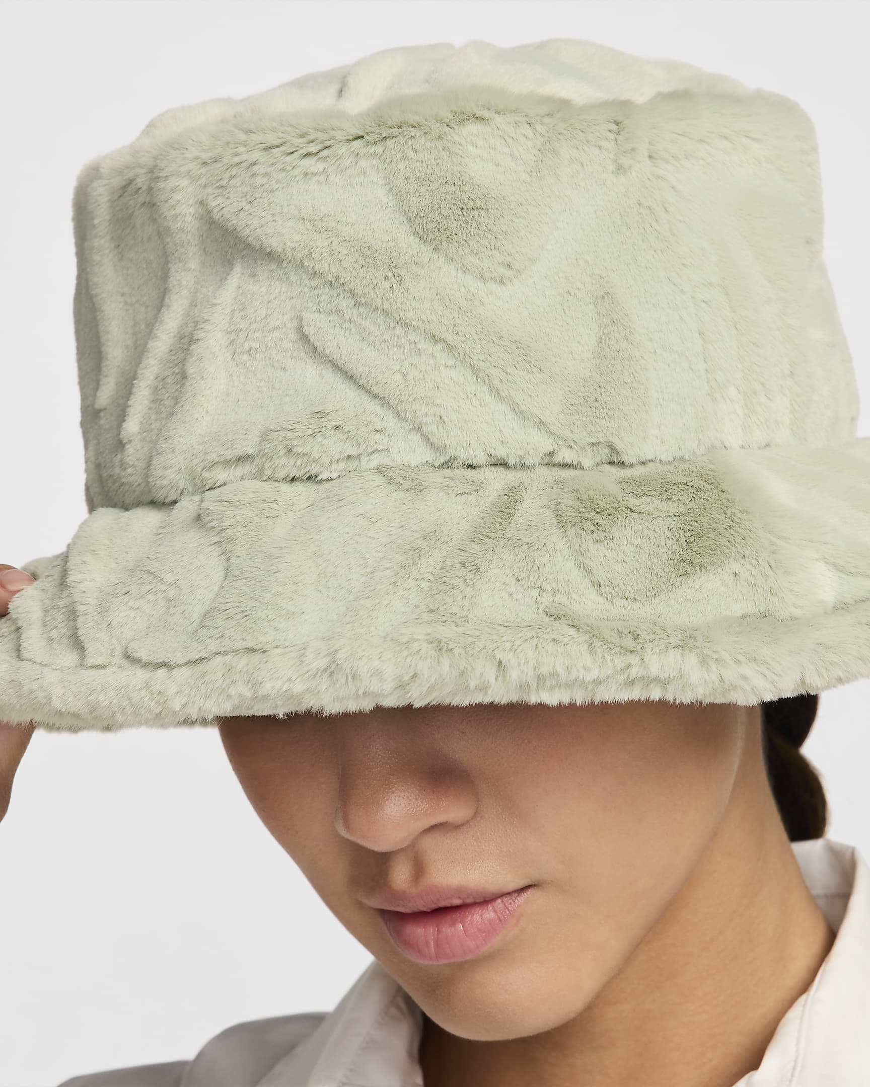 Nike Apex Faux Fur Bucket Hat - Jade Horizon