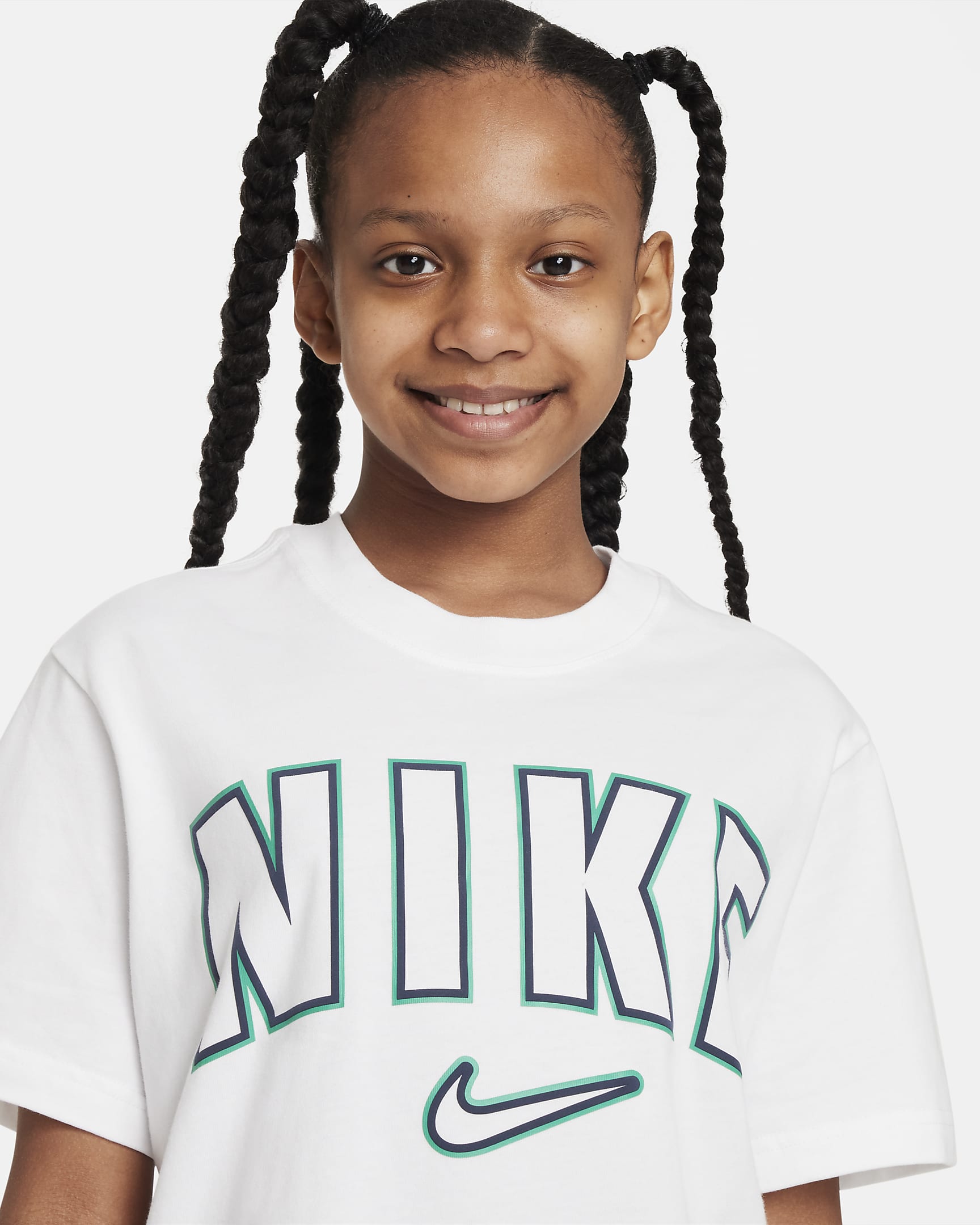 Nike Sportswear Older Kids' (Girls') Boxy T-Shirt. Nike LU