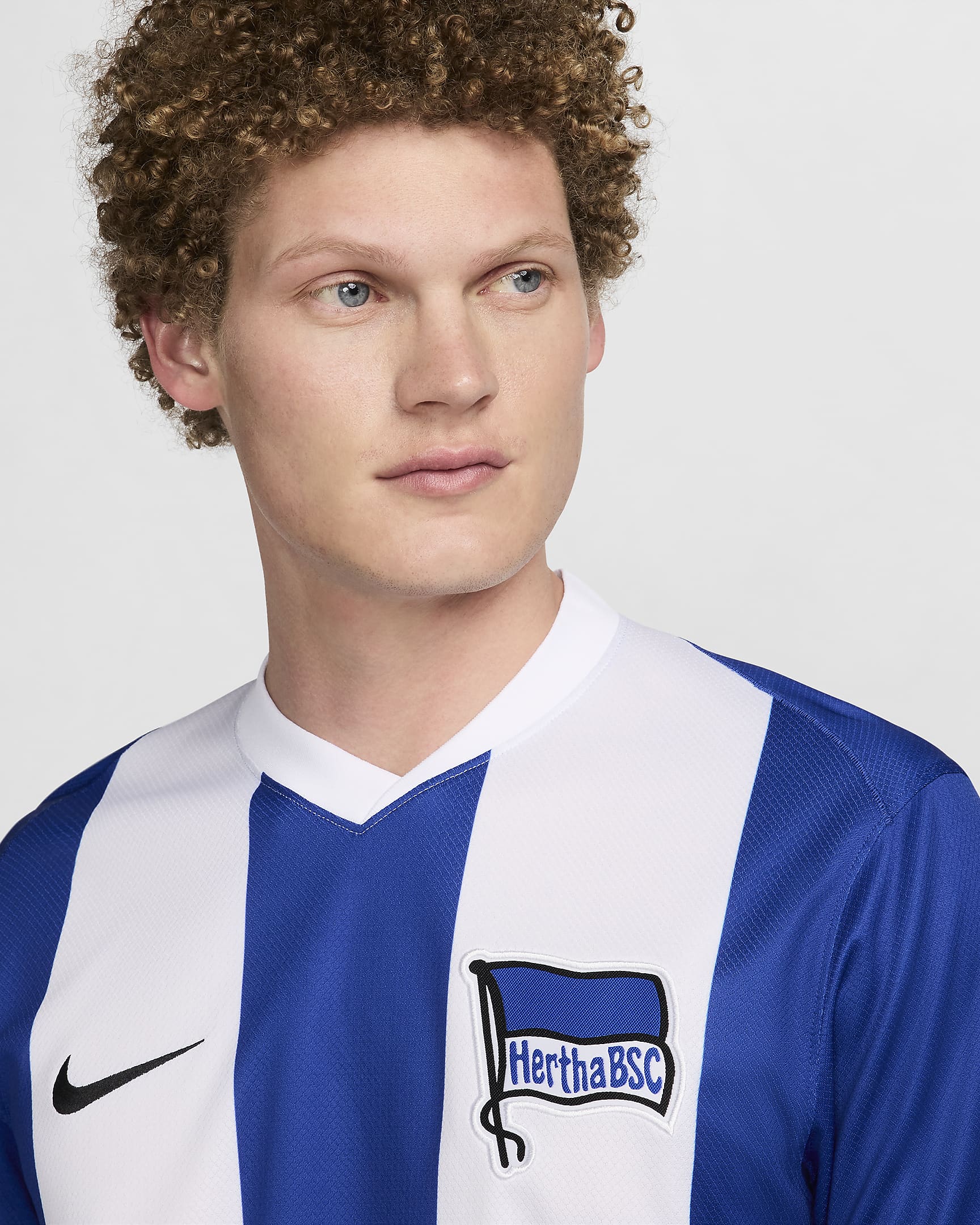 Hertha BSC 2024/25 Stadium Home Nike Replica Fußballtrikot mit Dri-FIT-Technologie für Herren - Old Royal/Weiß/Schwarz