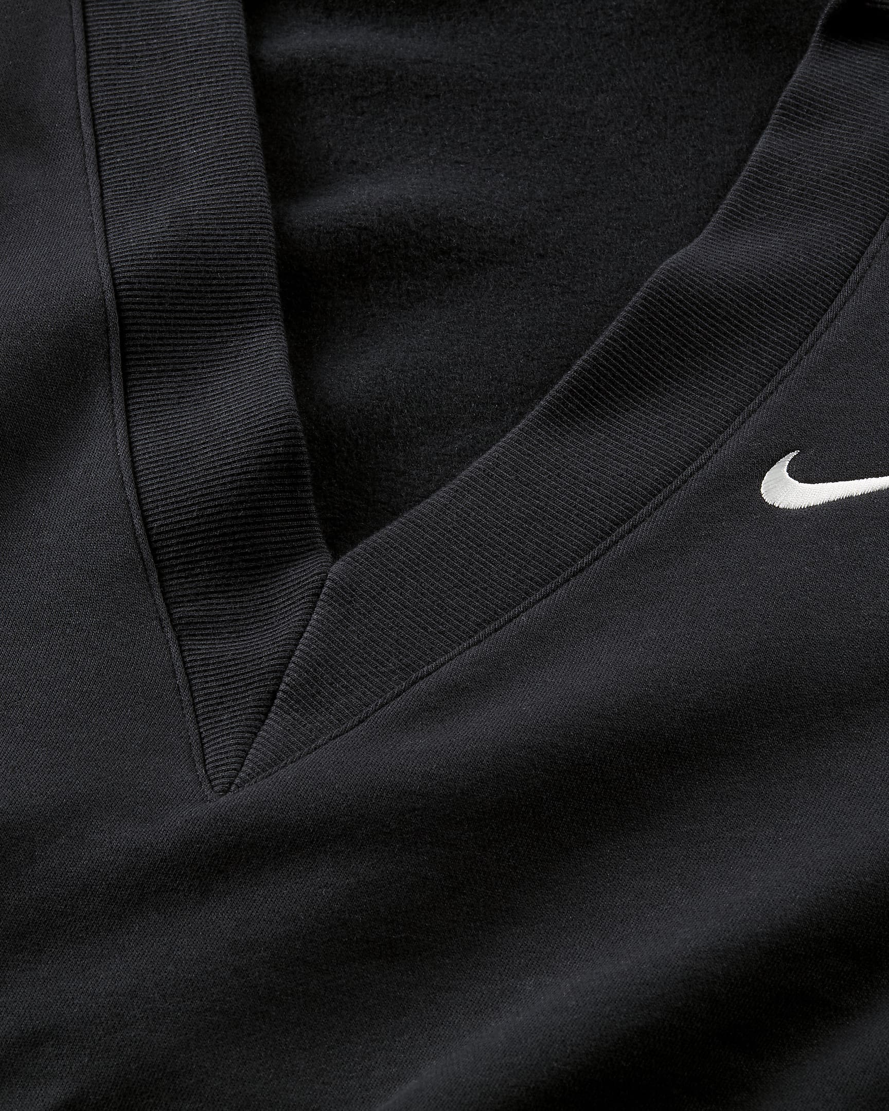 เสื้อเอวลอยแขนกุดคอวีทรงหลวมผู้หญิง Nike Sportswear Phoenix Fleece - ดำ/Sail