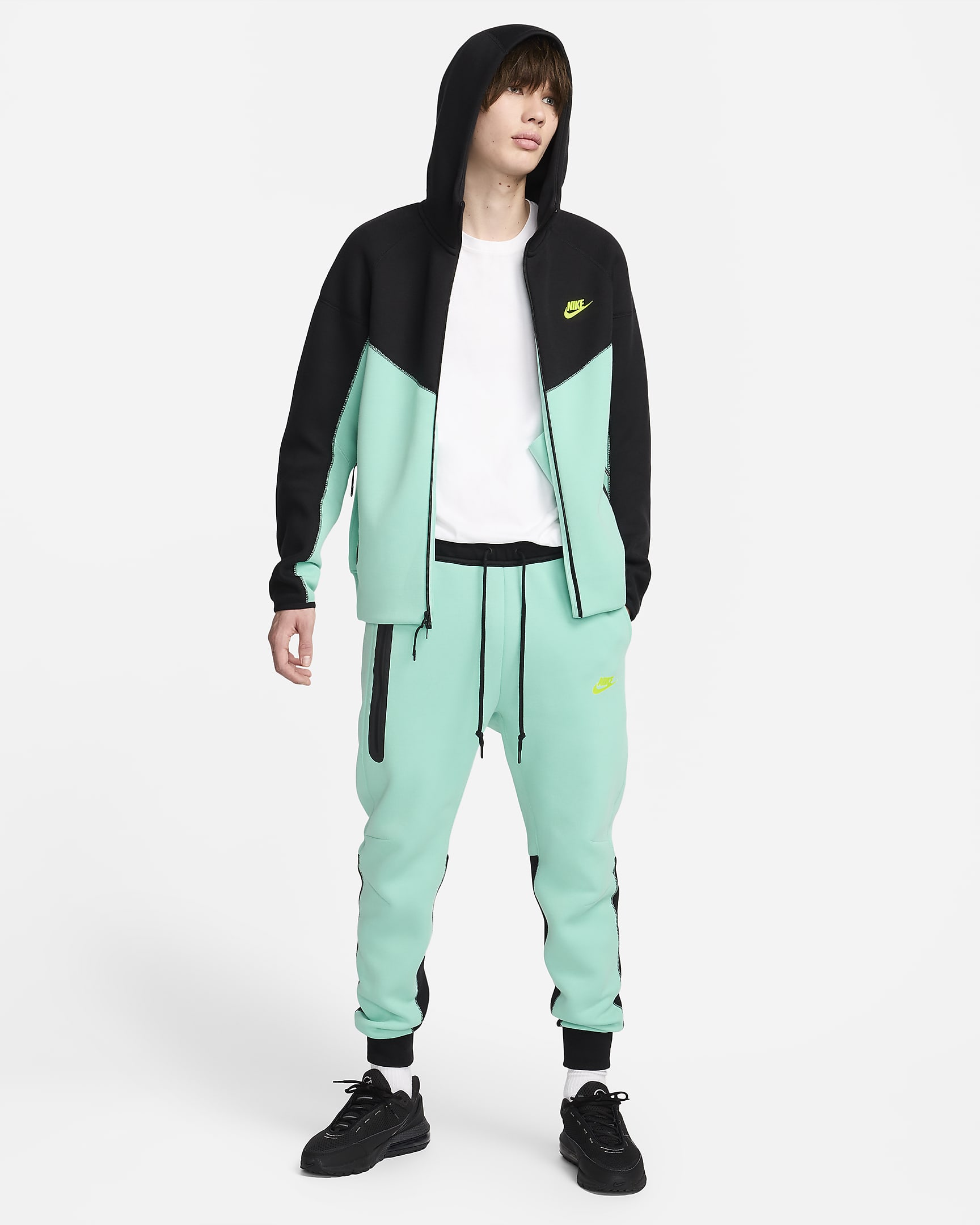 Pantalon de jogging Nike Sportswear Tech Fleece pour homme - Emerald Rise/Noir