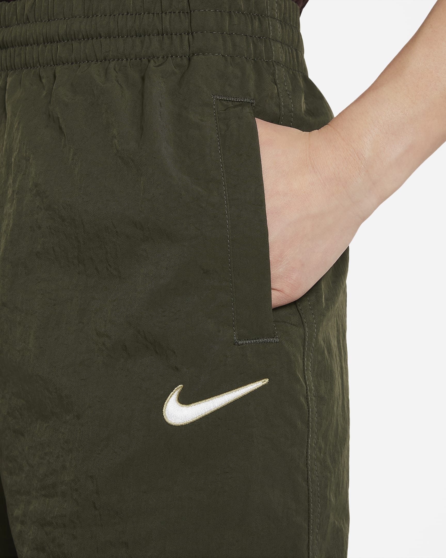 Nike Outdoor Play Older Kids' Woven Shorts. Nike ID