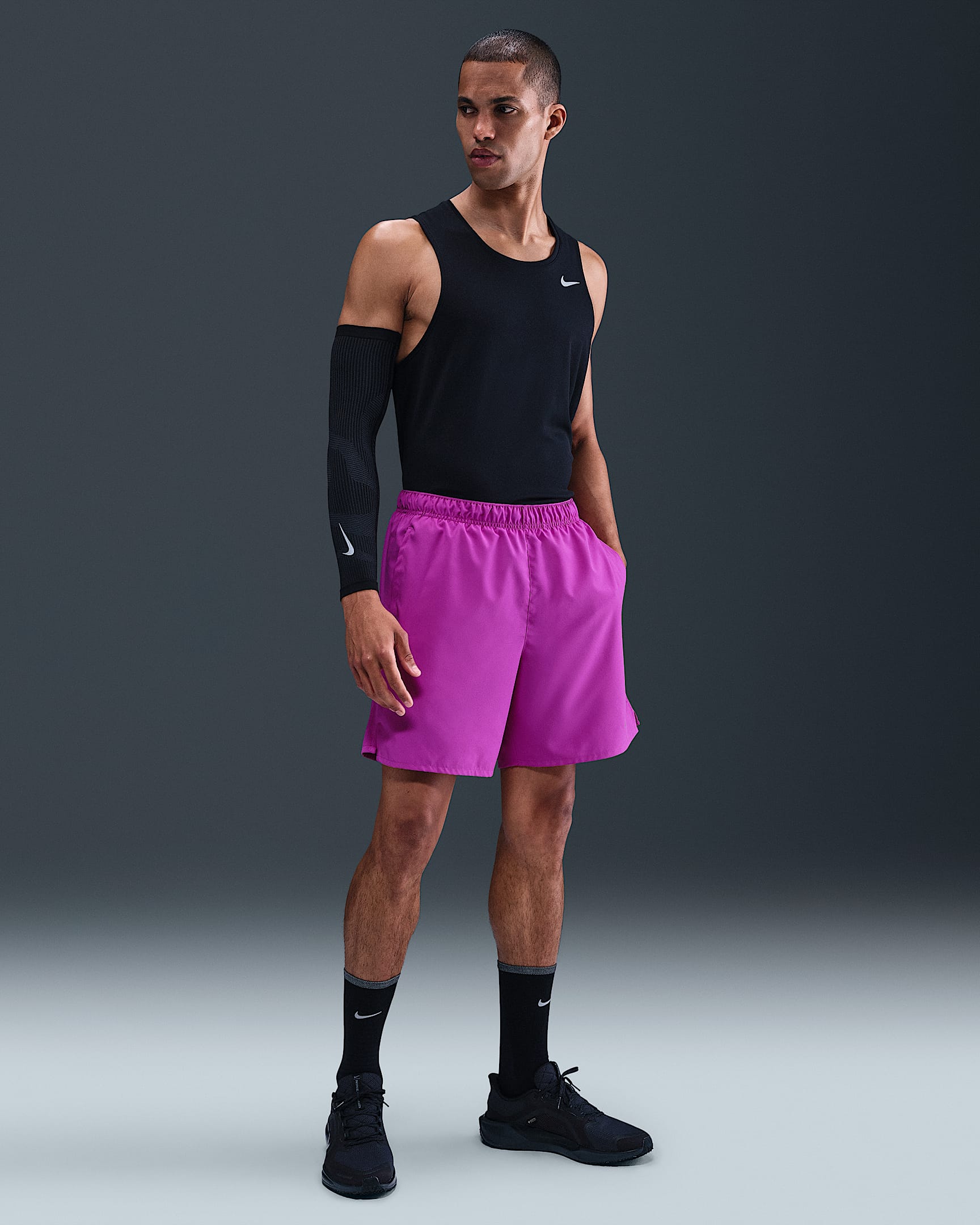 Short de running avec sous-short intégré 18 cm Dri-FIT Nike Challenger pour homme - Vivid Purple/Vivid Purple/Noir