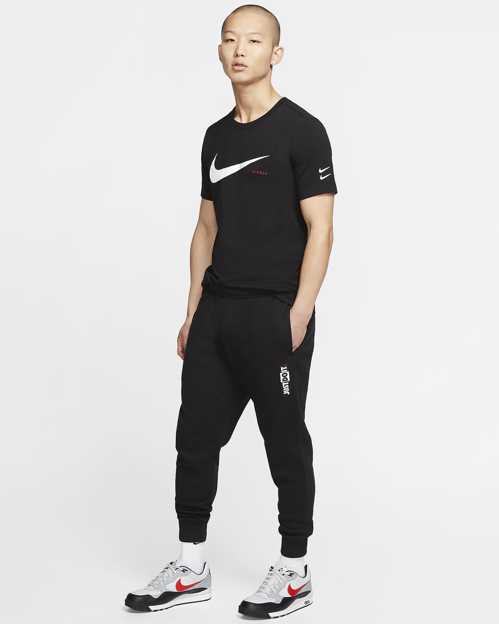 Nike Sportswear Swoosh Men's T-Shirt. Nike IN