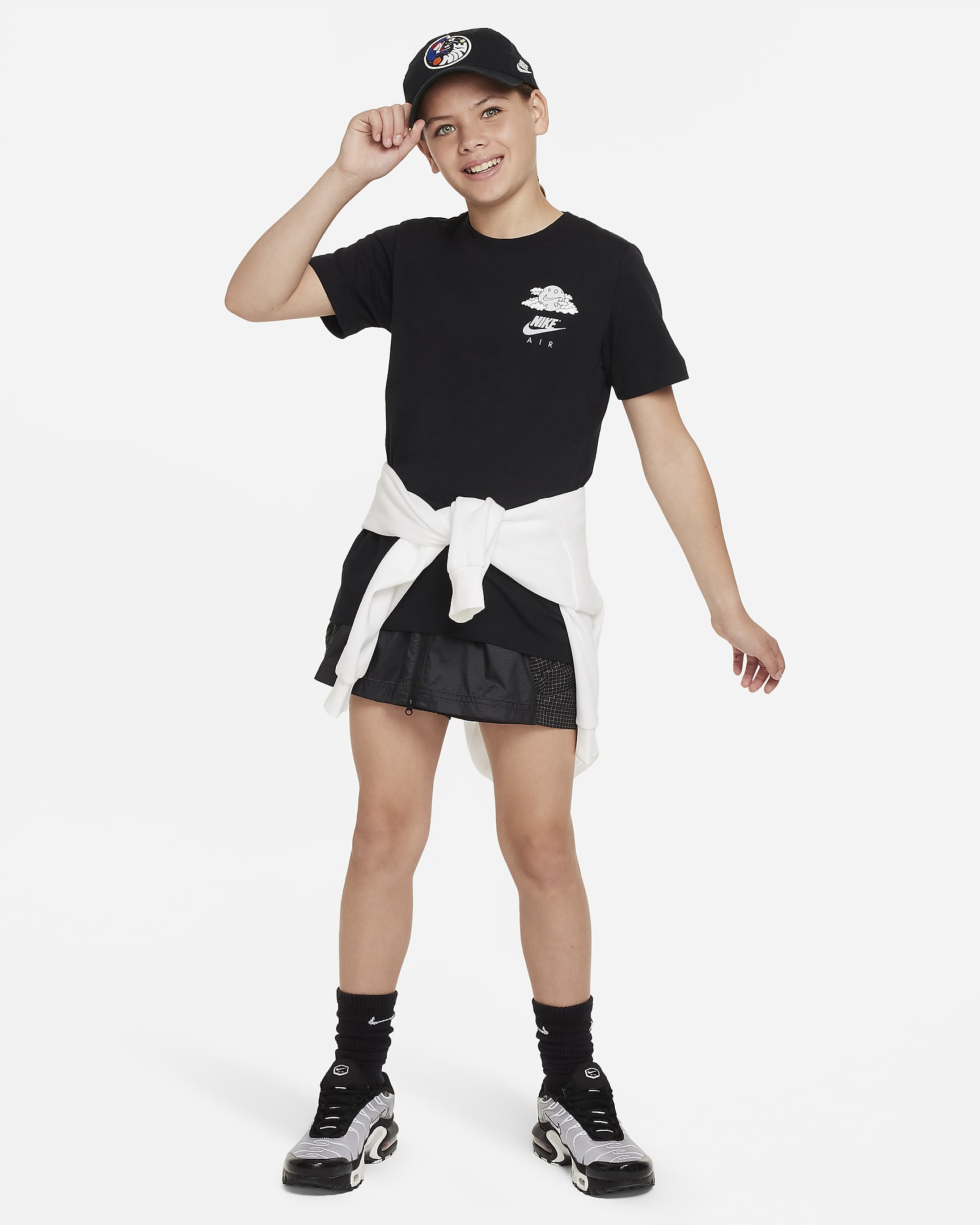 Nike Sportswear Older Kids' T-Shirt - Black