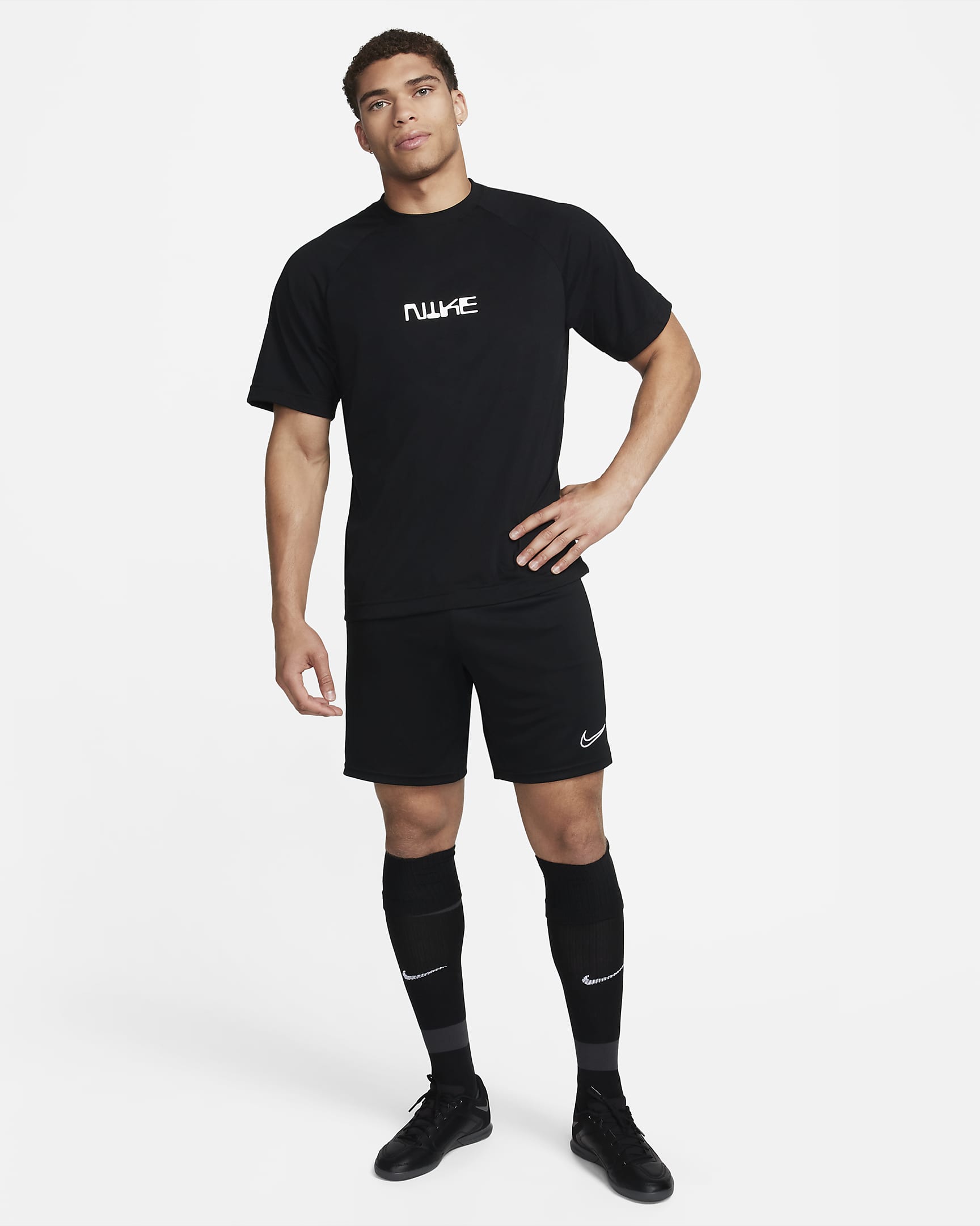 Nike Dri-FIT Men's Short-Sleeve Football Top. Nike PH