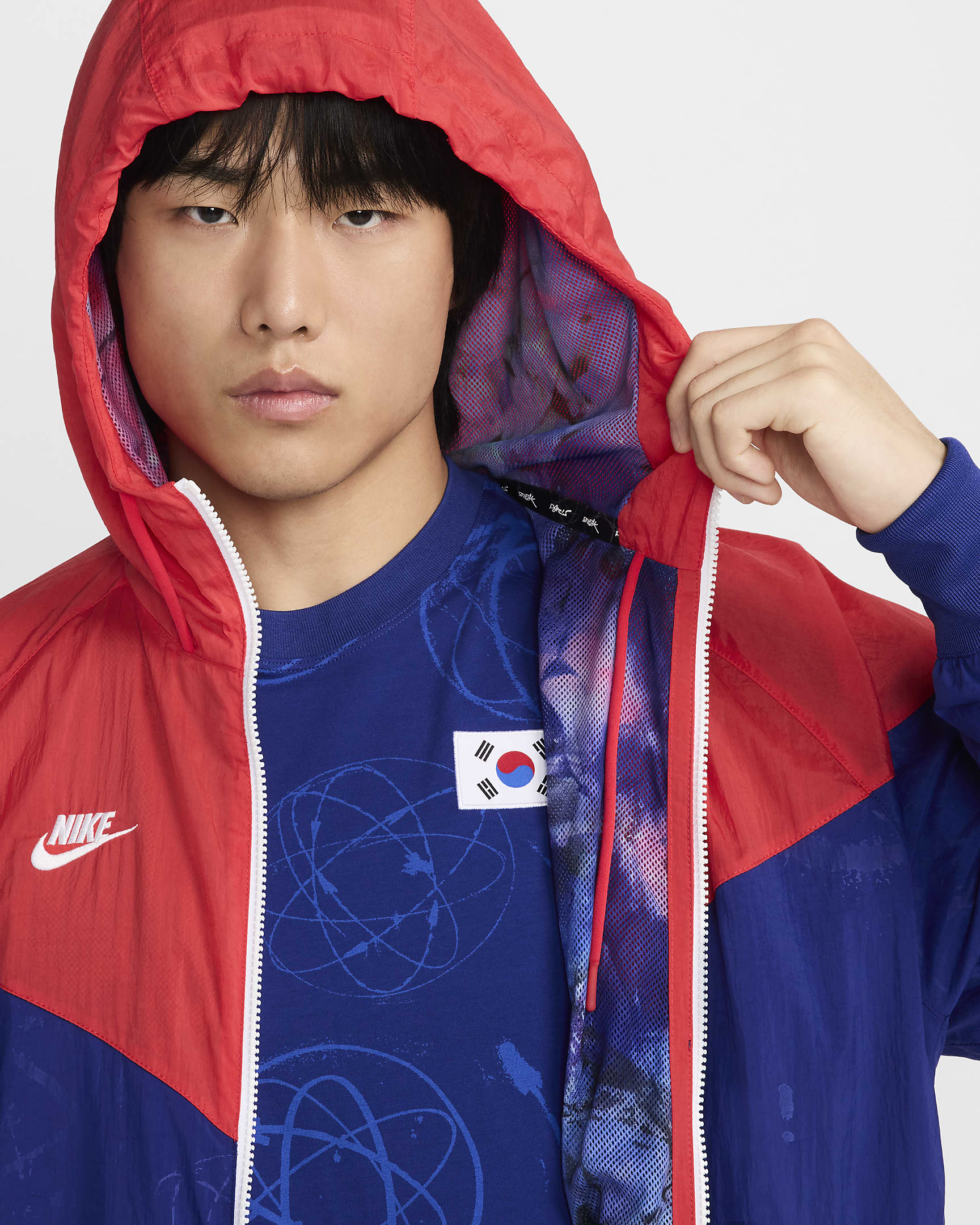 Korea Windrunner Men's Nike Breaking Woven Jacket - Global Red/Deep Royal Blue/Deep Royal Blue