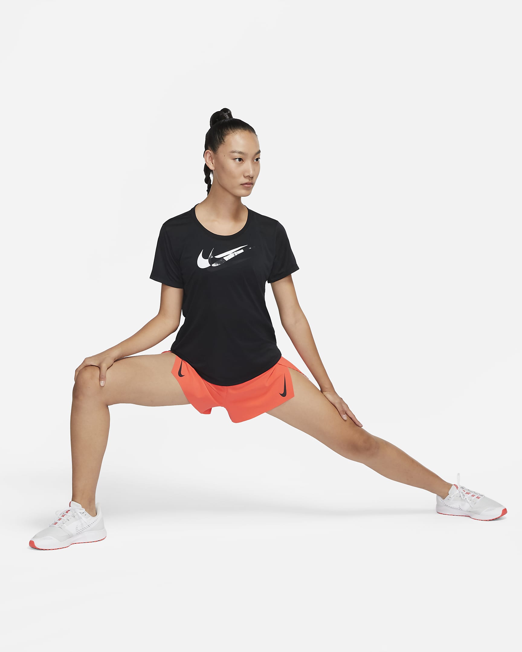 Nike Dri-FIT Swoosh Run Women's Short-Sleeve Running Top. Nike IN