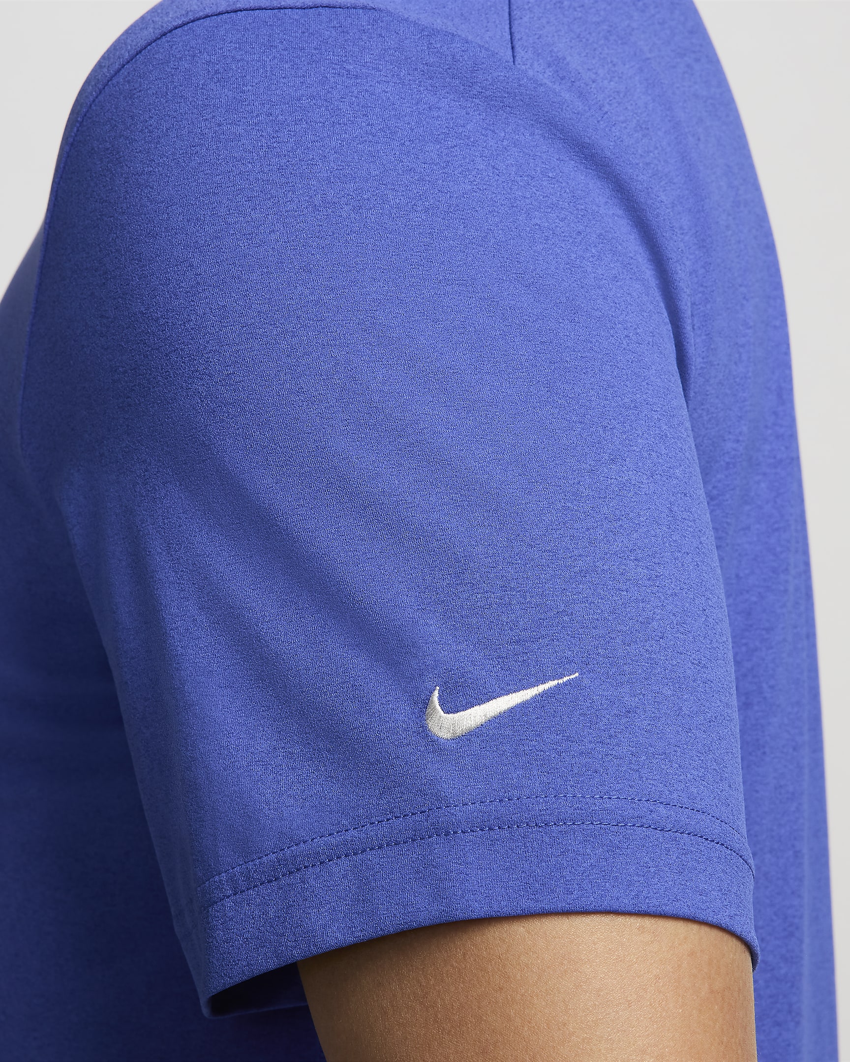 Nike Hyverse Track Club Men's DriFIT UV ShortSleeve Running Top. Nike IN