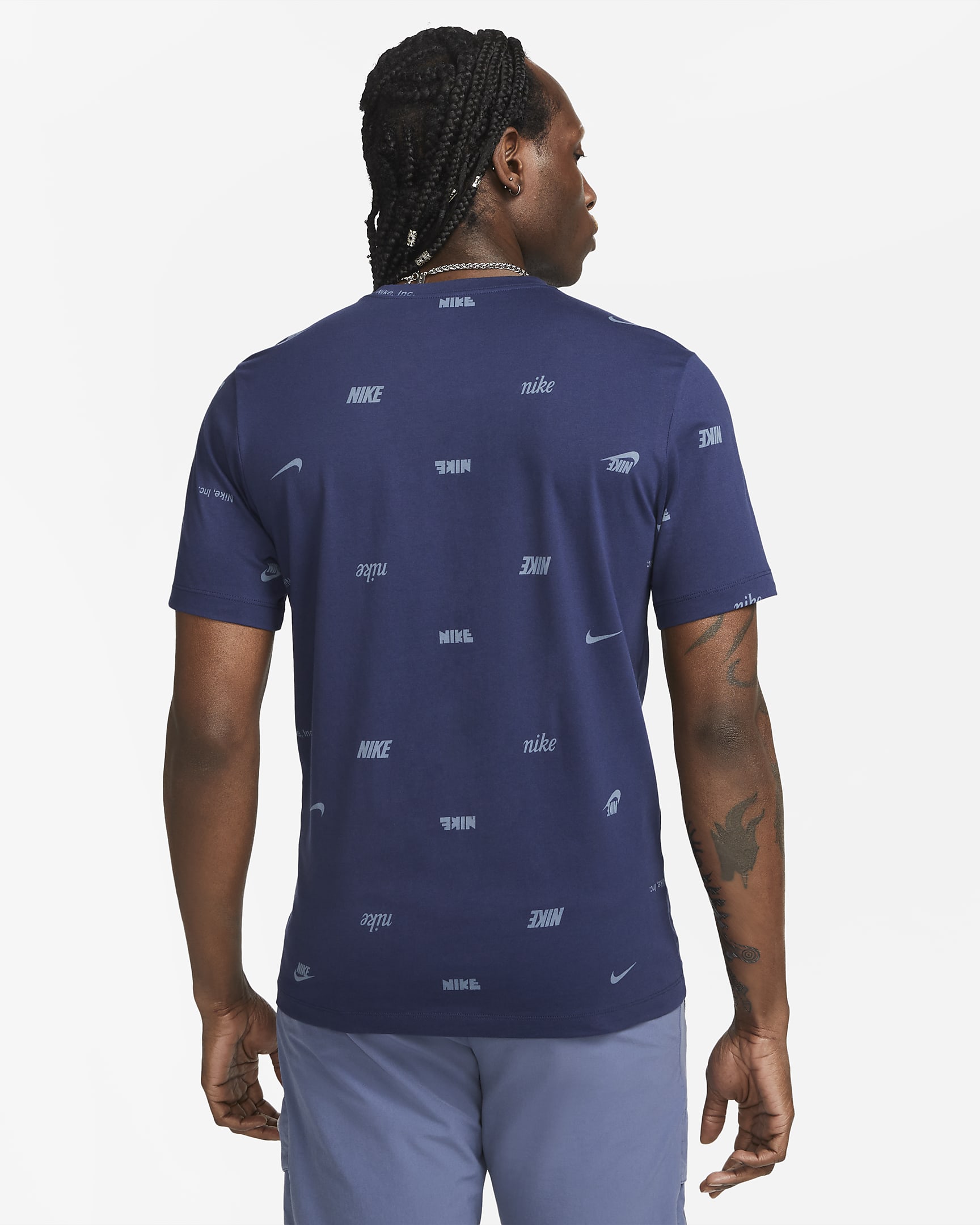 Playera con estampado en toda la prenda para hombre Nike Club - Azul marino medianoche