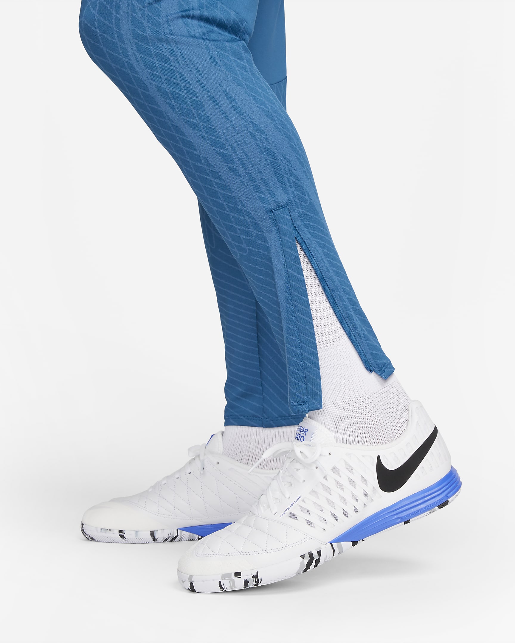 Nike DriFIT Strike Men's Football Pants. Nike UK