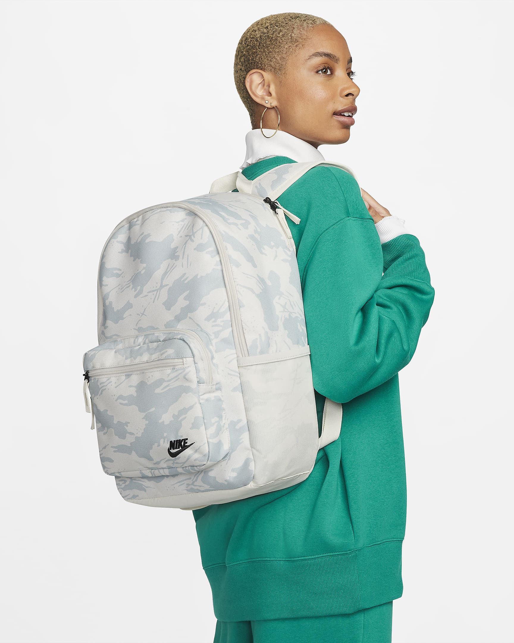 Nike Heritage Eugene Backpack (23L). Nike DK