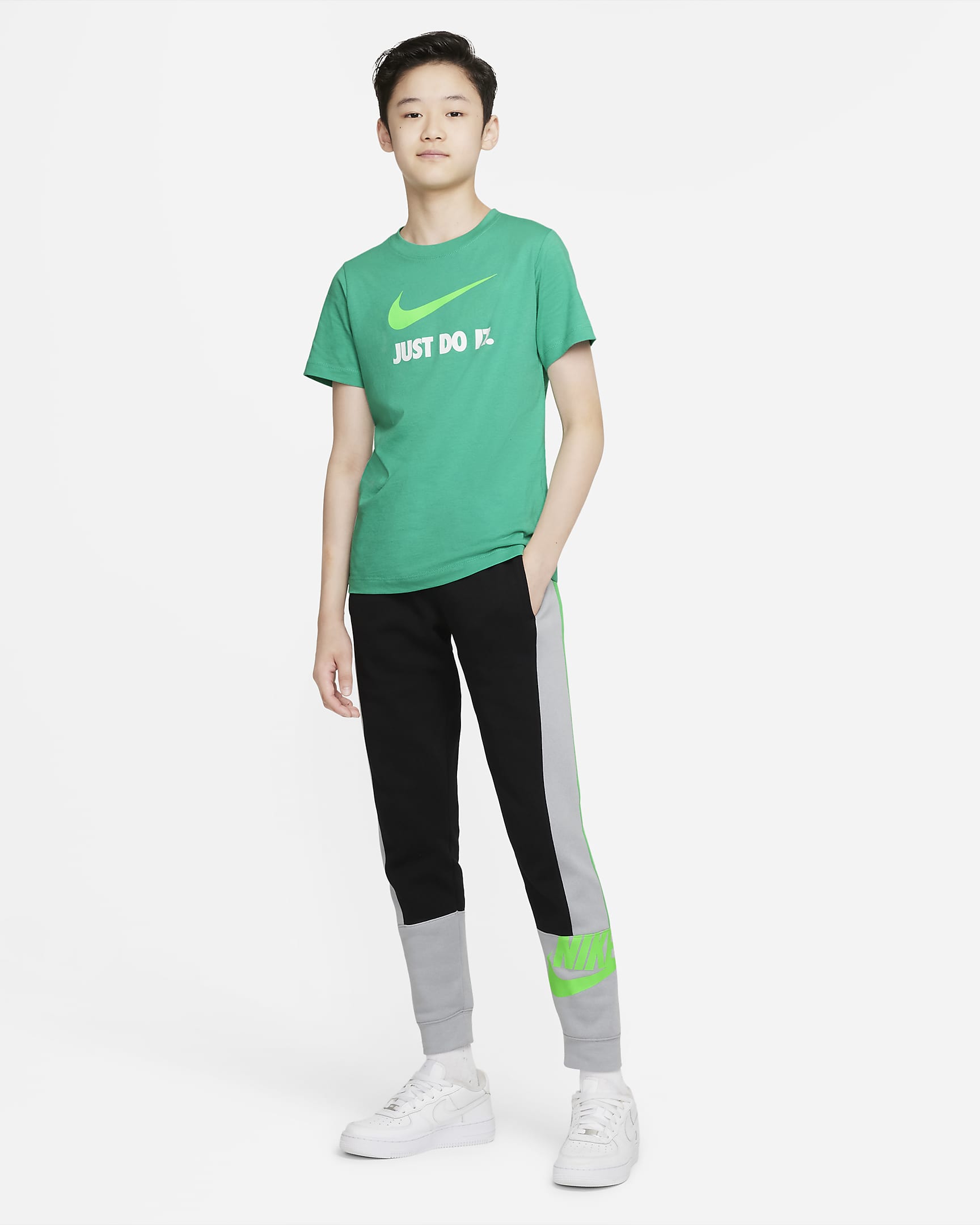 Nike Sportswear Amplify Big Kids' (Boys') Pants - Black/Light Smoke Grey/Light Green Spark/Green Strike