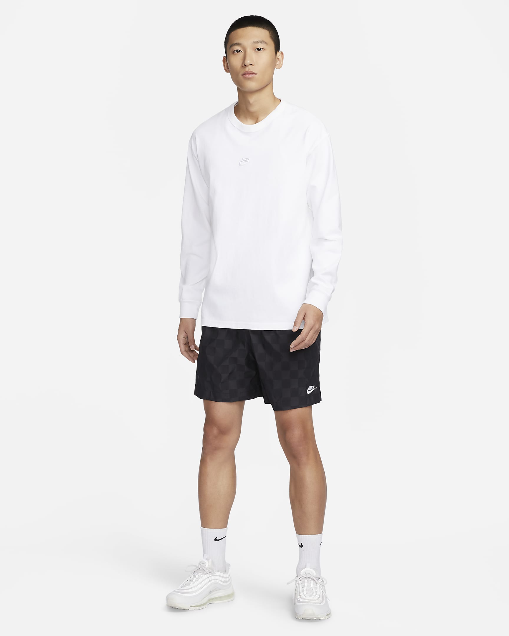 Nike Club Men's Flow Shorts - Black/White