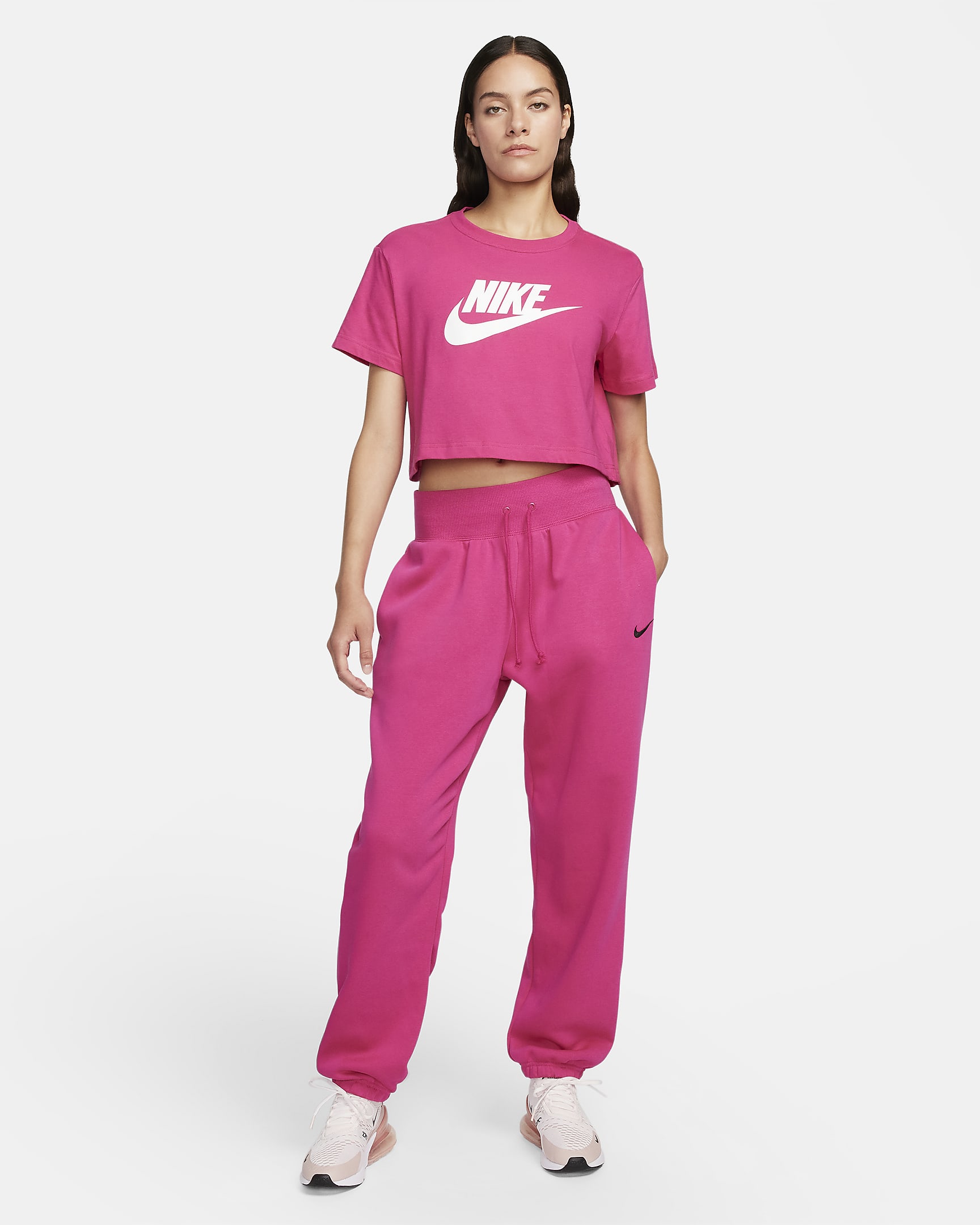 Nike Sportswear Essential Women's Cropped T-Shirt. Nike PH