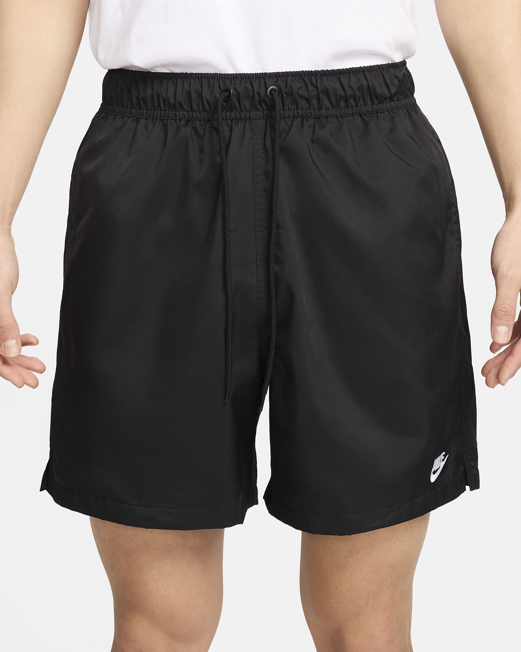 Nike Club Men's Woven Flow Shorts - Black/White