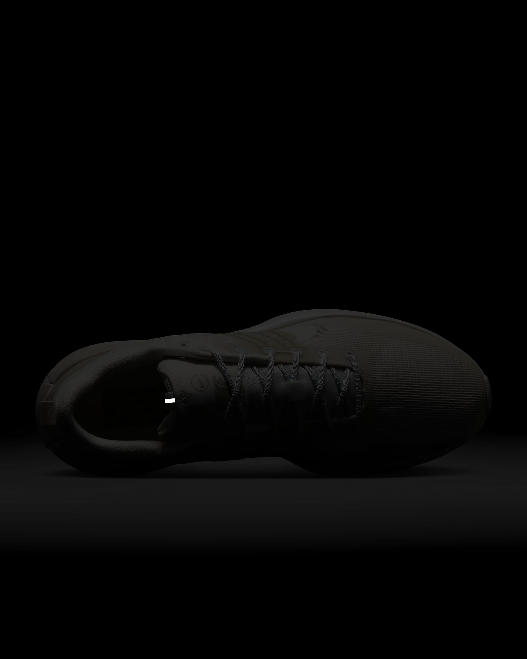 Nike Lunar Roam Men's Shoes. Nike ID