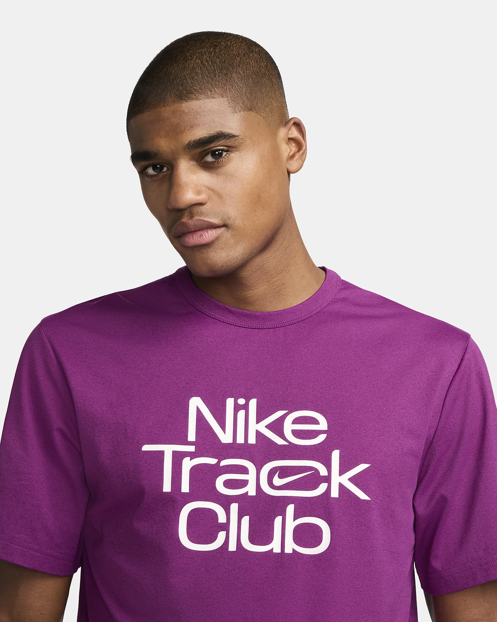 Nike Track Club Men's DriFIT ShortSleeve Running Top. Nike DK