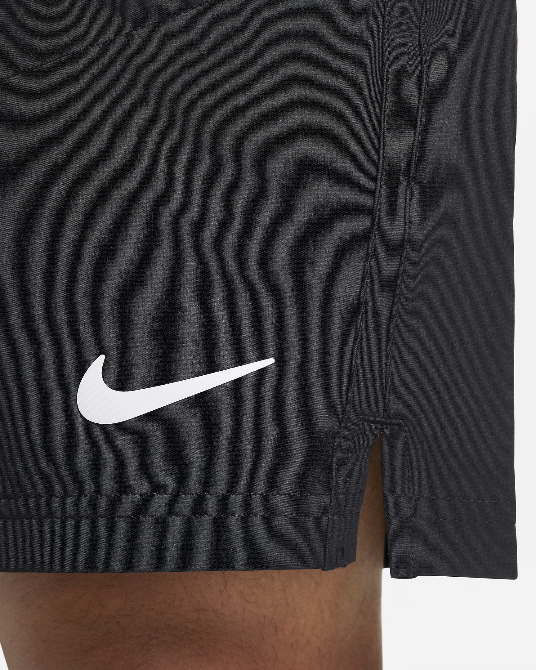 NikeCourt Advantage Herren-Tennisshorts (ca. 23 cm) - Schwarz/Schwarz/Weiß