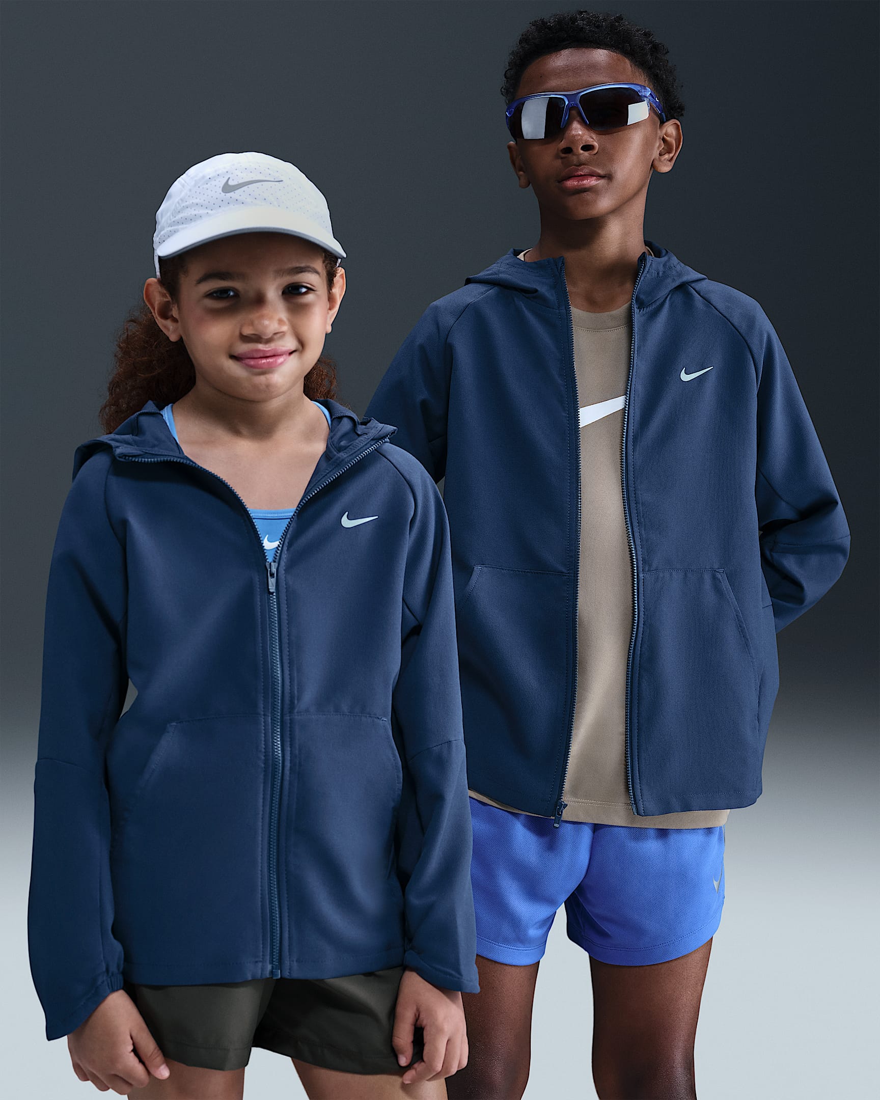 Nike Older Kids' Dri-FIT UV Training Jacket - Midnight Navy